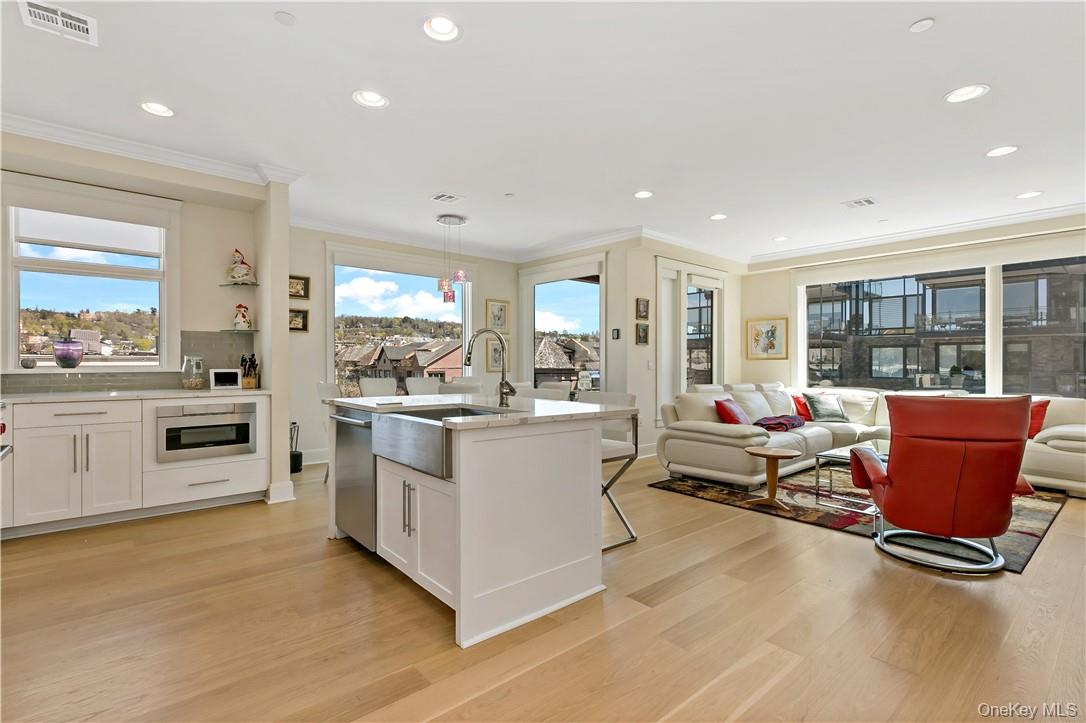 Photo 3 of this property