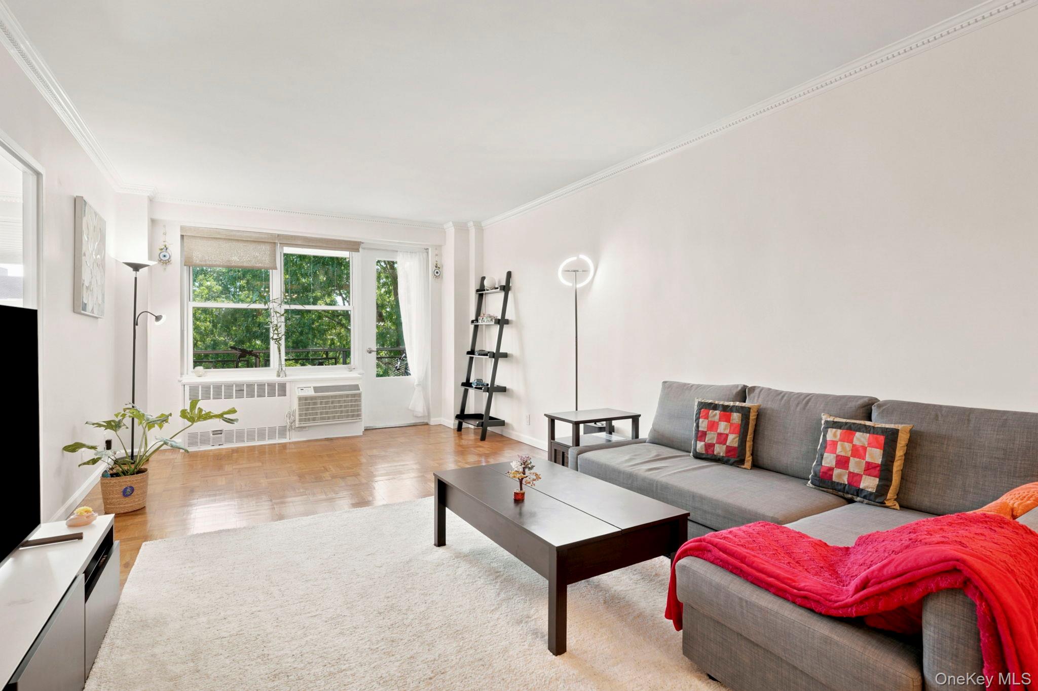 Photo 4 of this property
