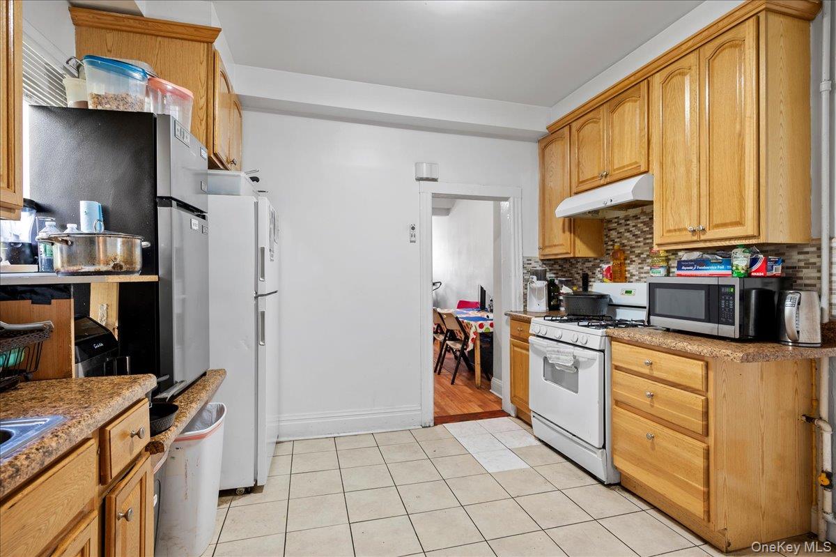 Photo 7 of this property