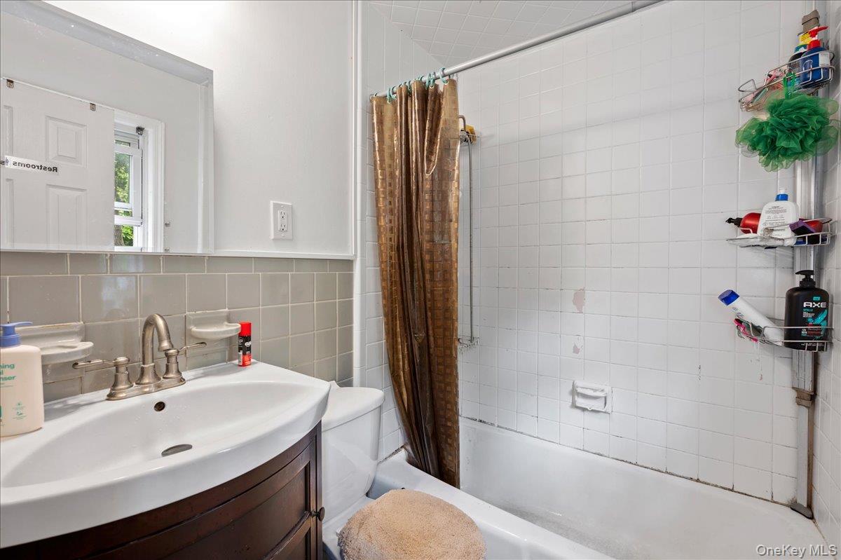 Photo 9 of this property