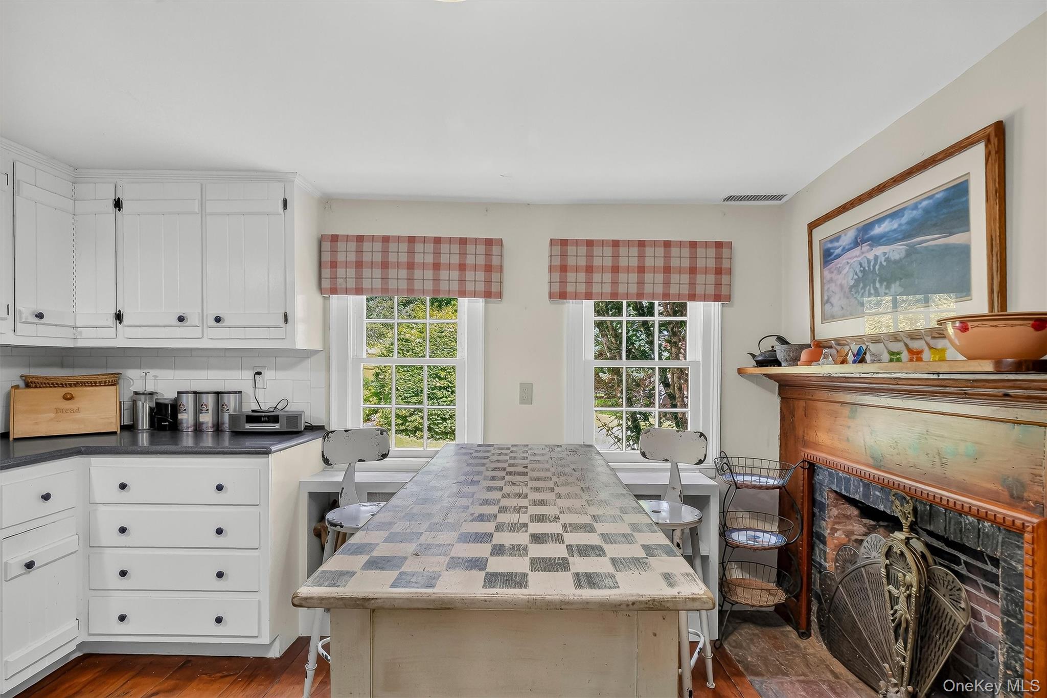 Photo 14 of this property