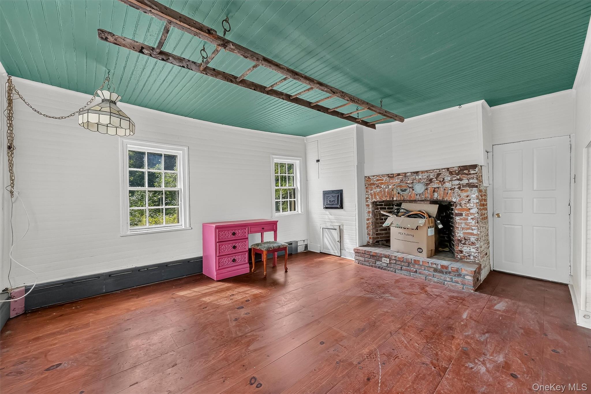 Photo 33 of this property