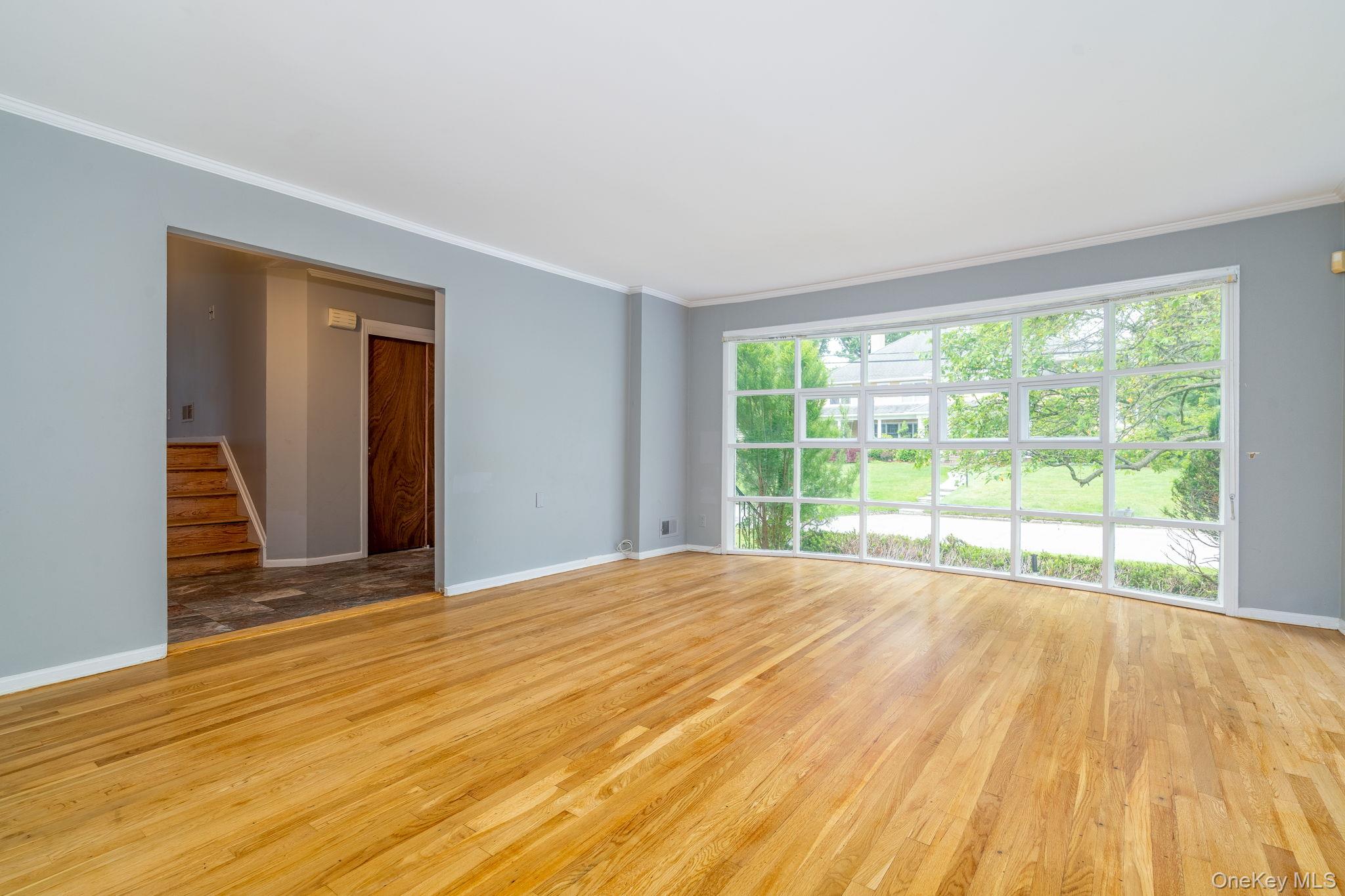Photo 4 of this property
