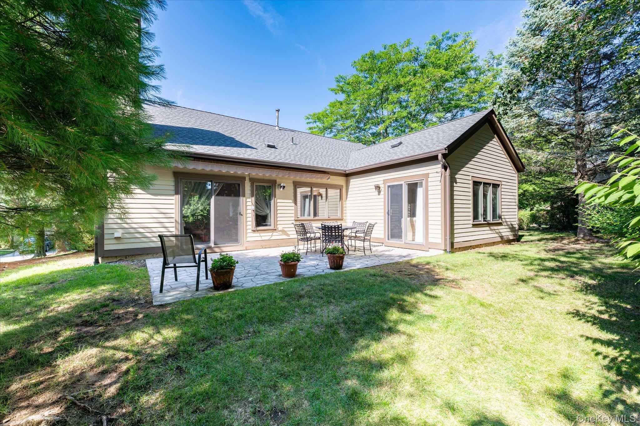 Photo 3 of this property