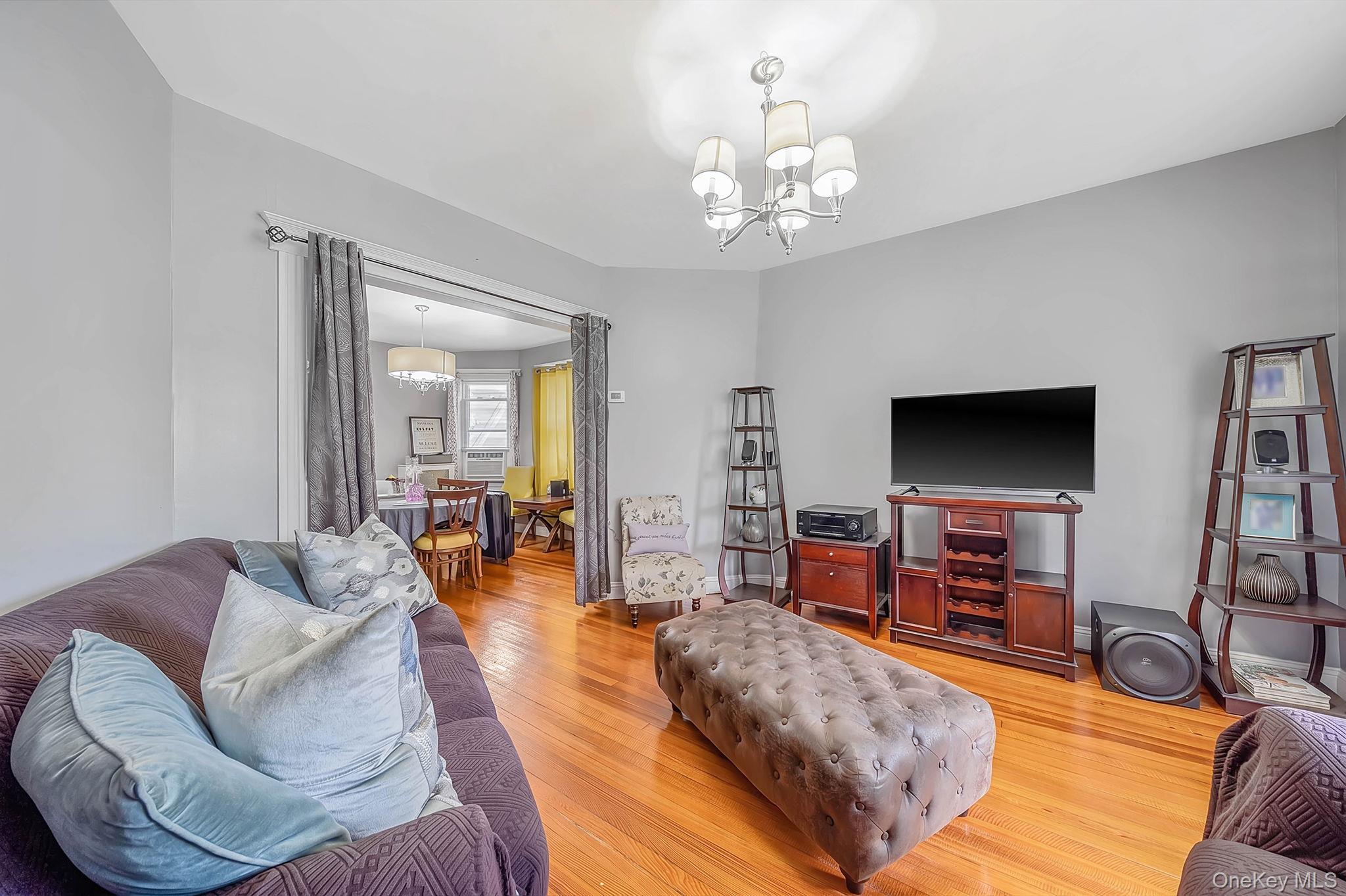 Photo 4 of this property