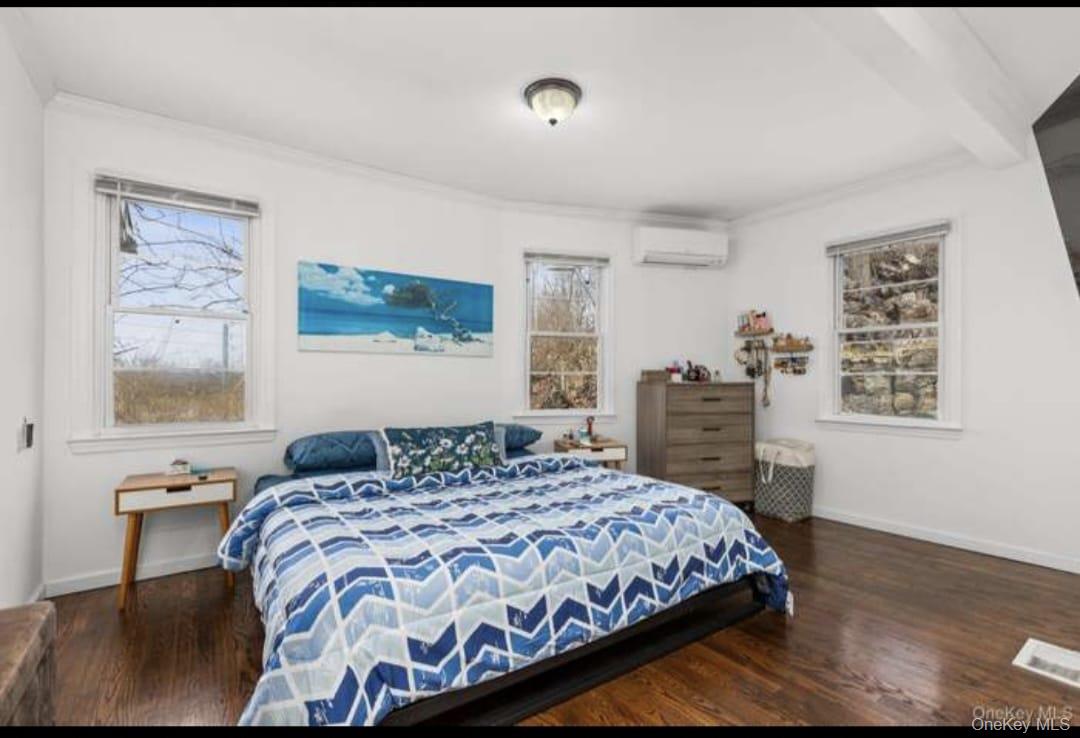 Photo 4 of this property