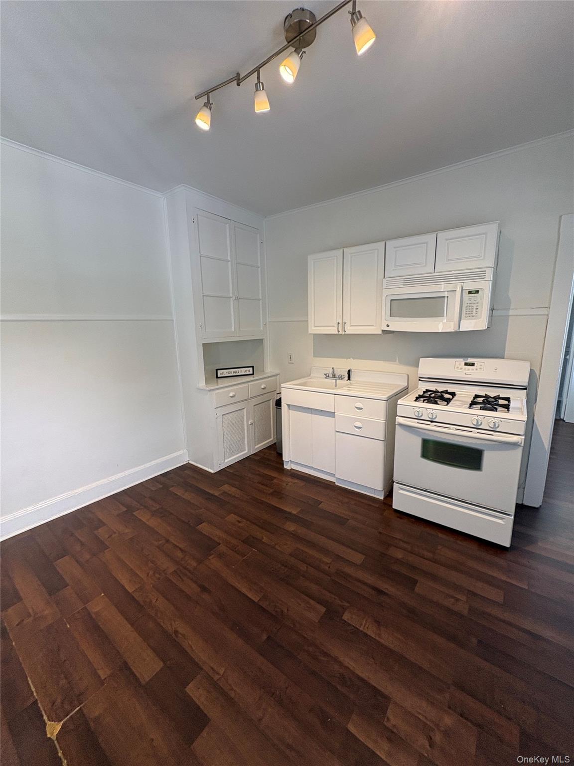 Photo 5 of this property