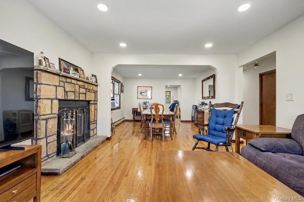 Photo 3 of this property