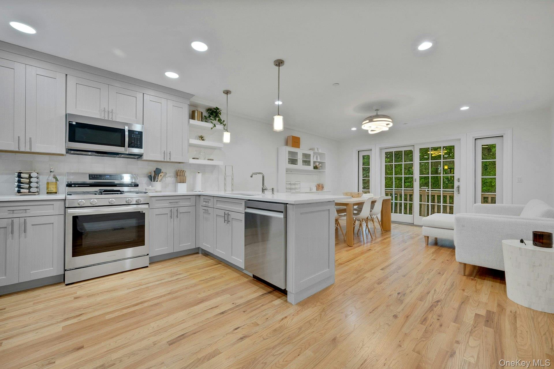 Photo 6 of this property