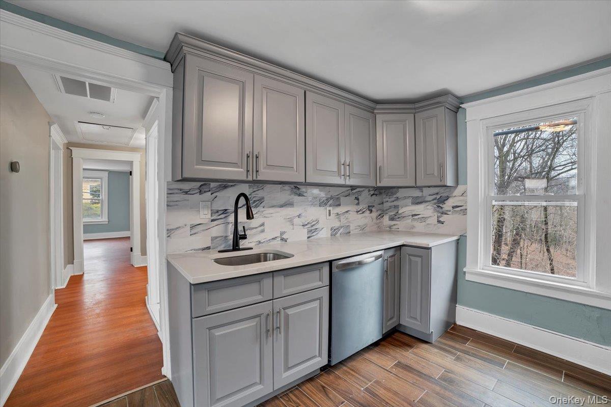 Photo 6 of this property