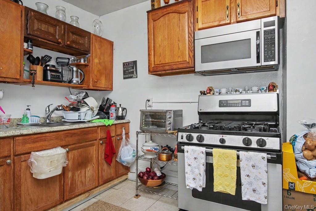 Photo 4 of this property