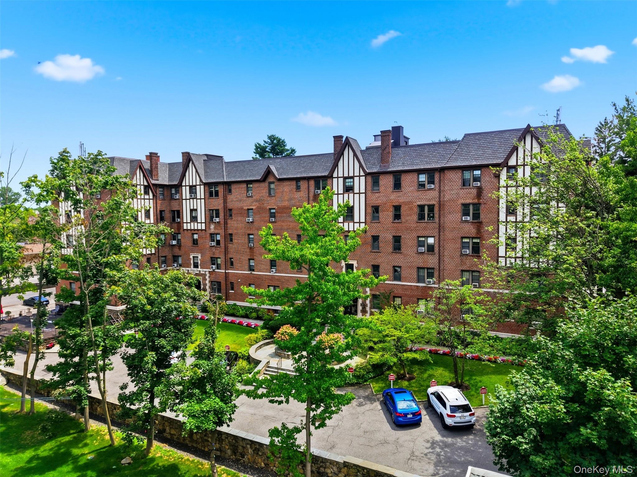 Welcome to effortless living in the heart of Pelham Manor. This beauti...