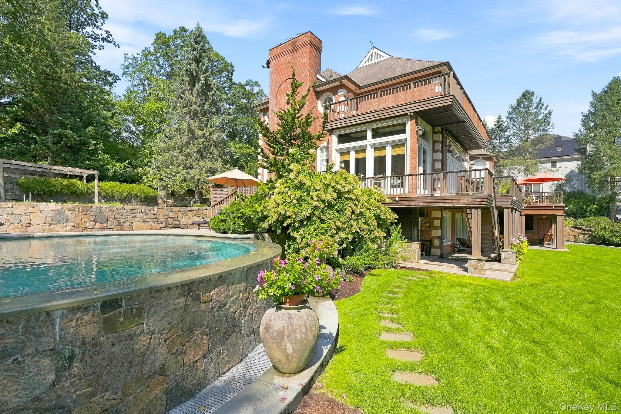 Photo 39 of this property