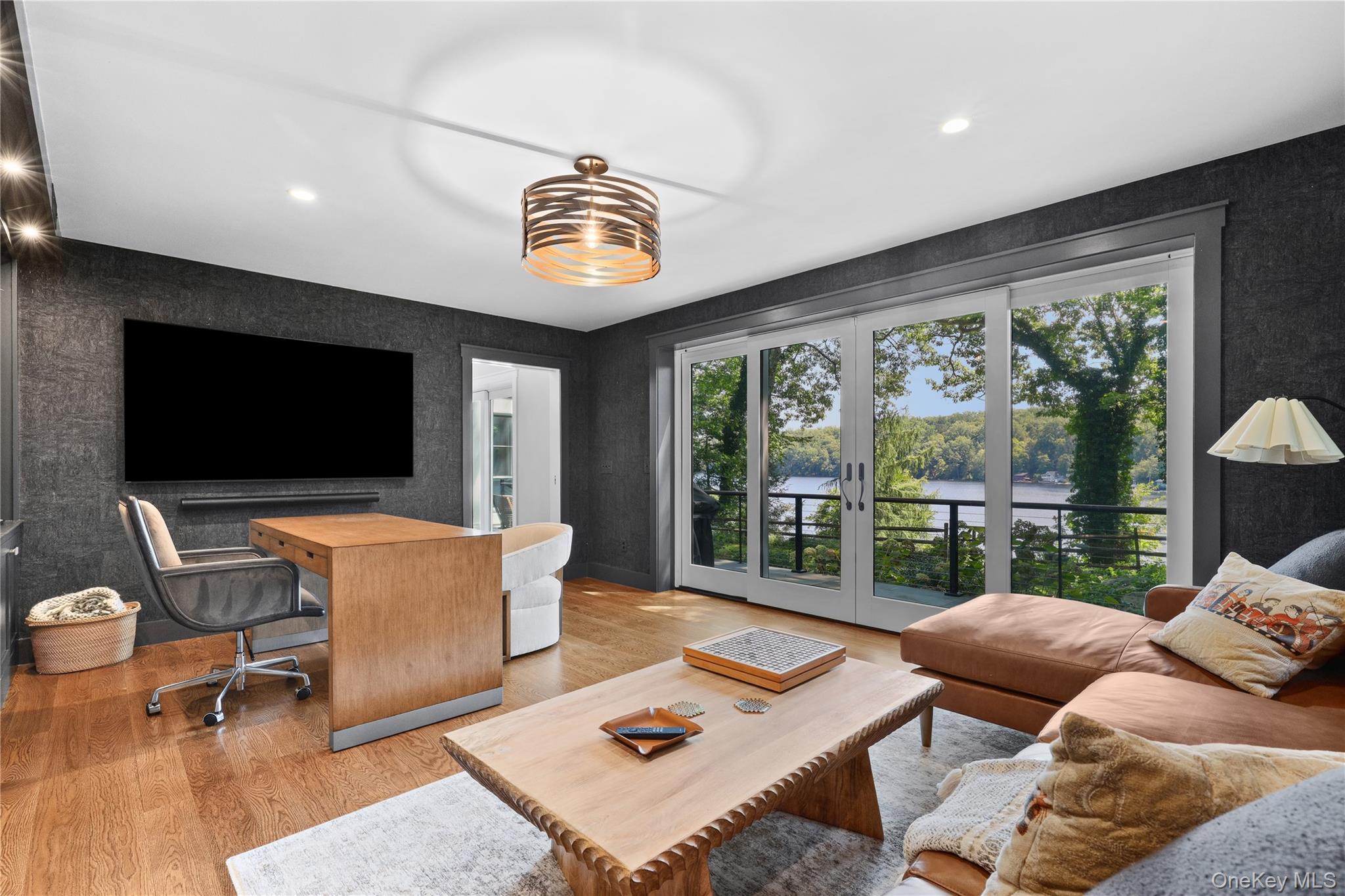 Photo 7 of this property