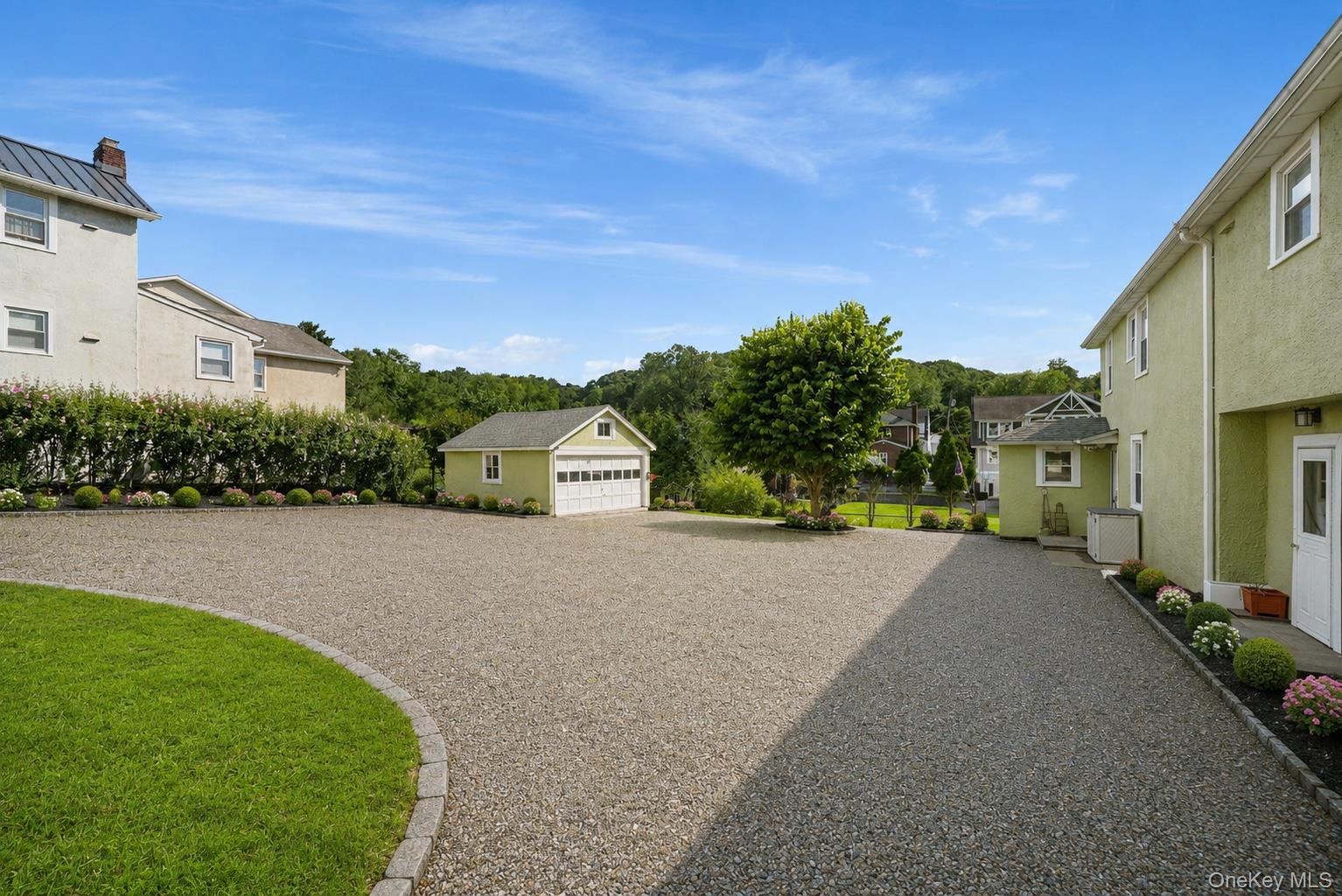 Photo 3 of this property