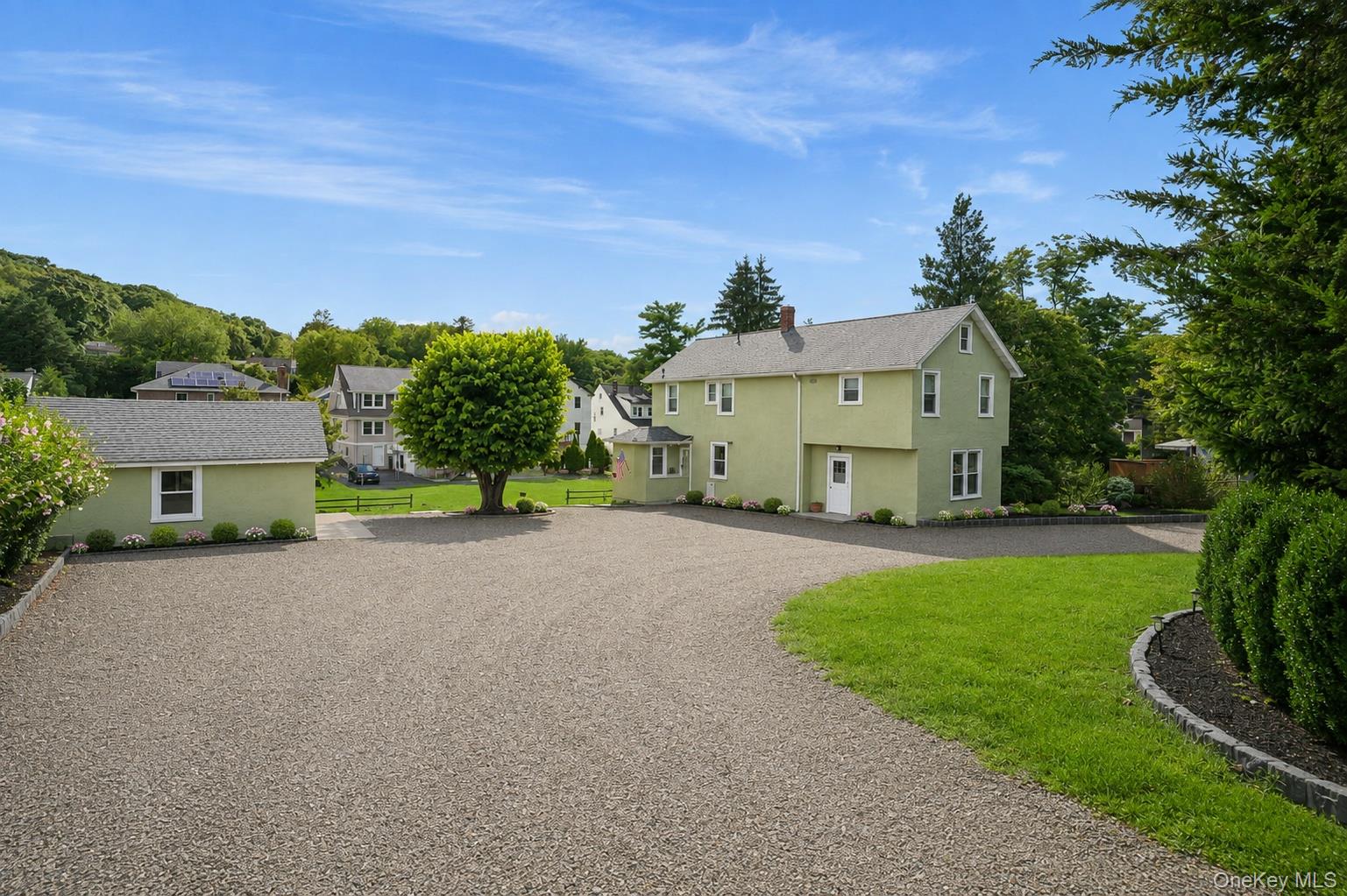Nestled on a quiet residential street in the highly desirable Irvingto...