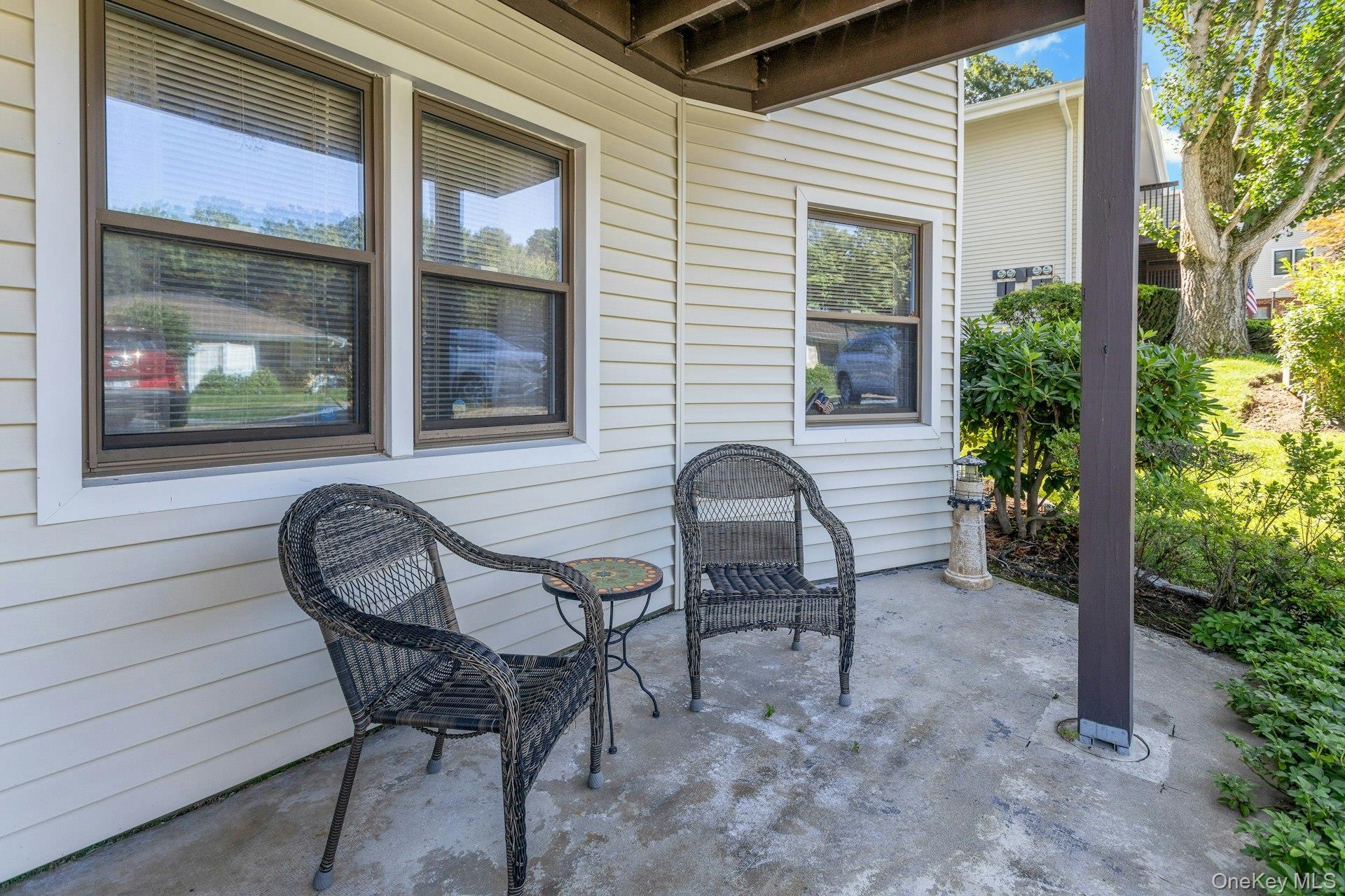 Photo 4 of this property