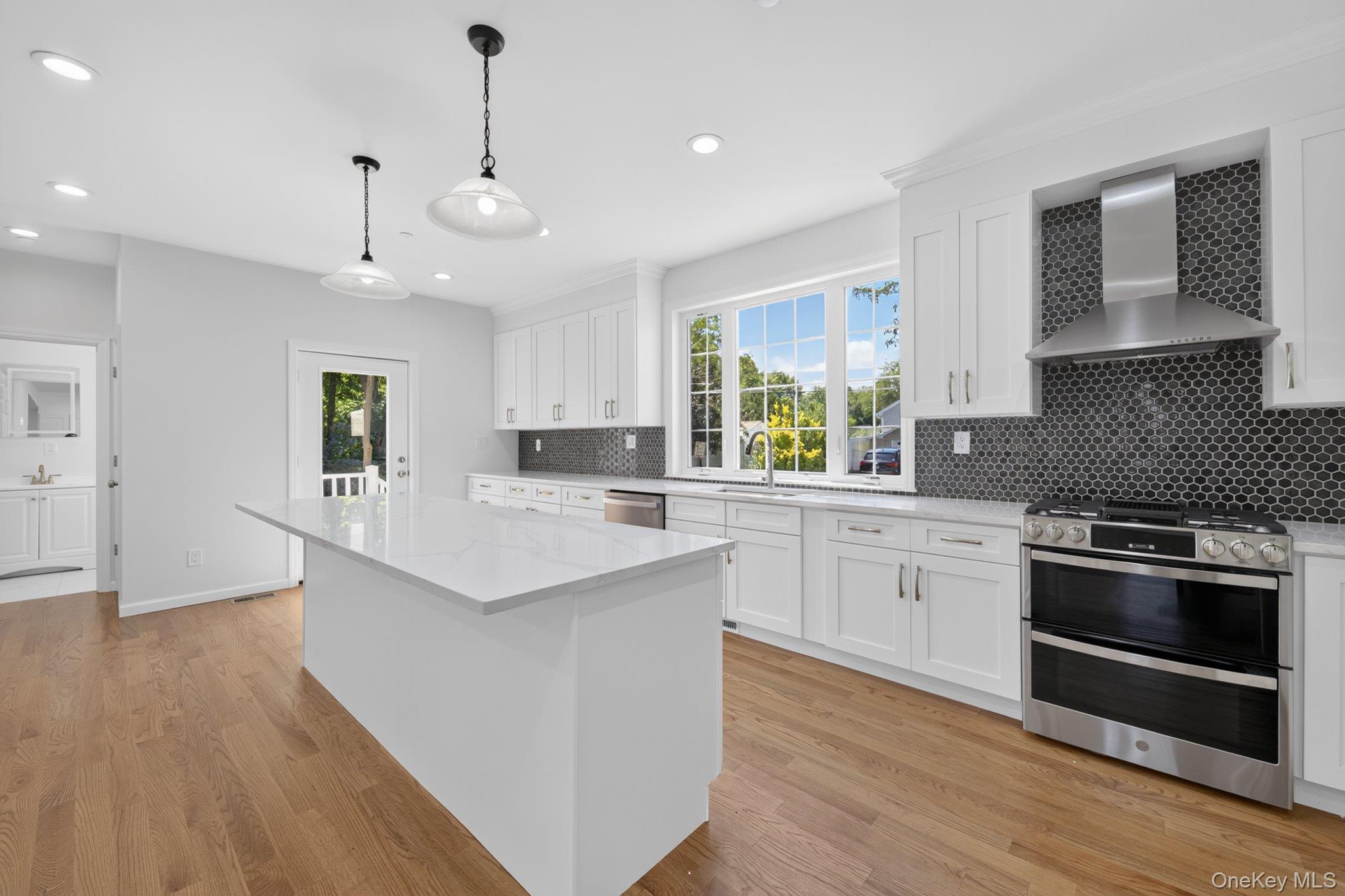 Photo 9 of this property