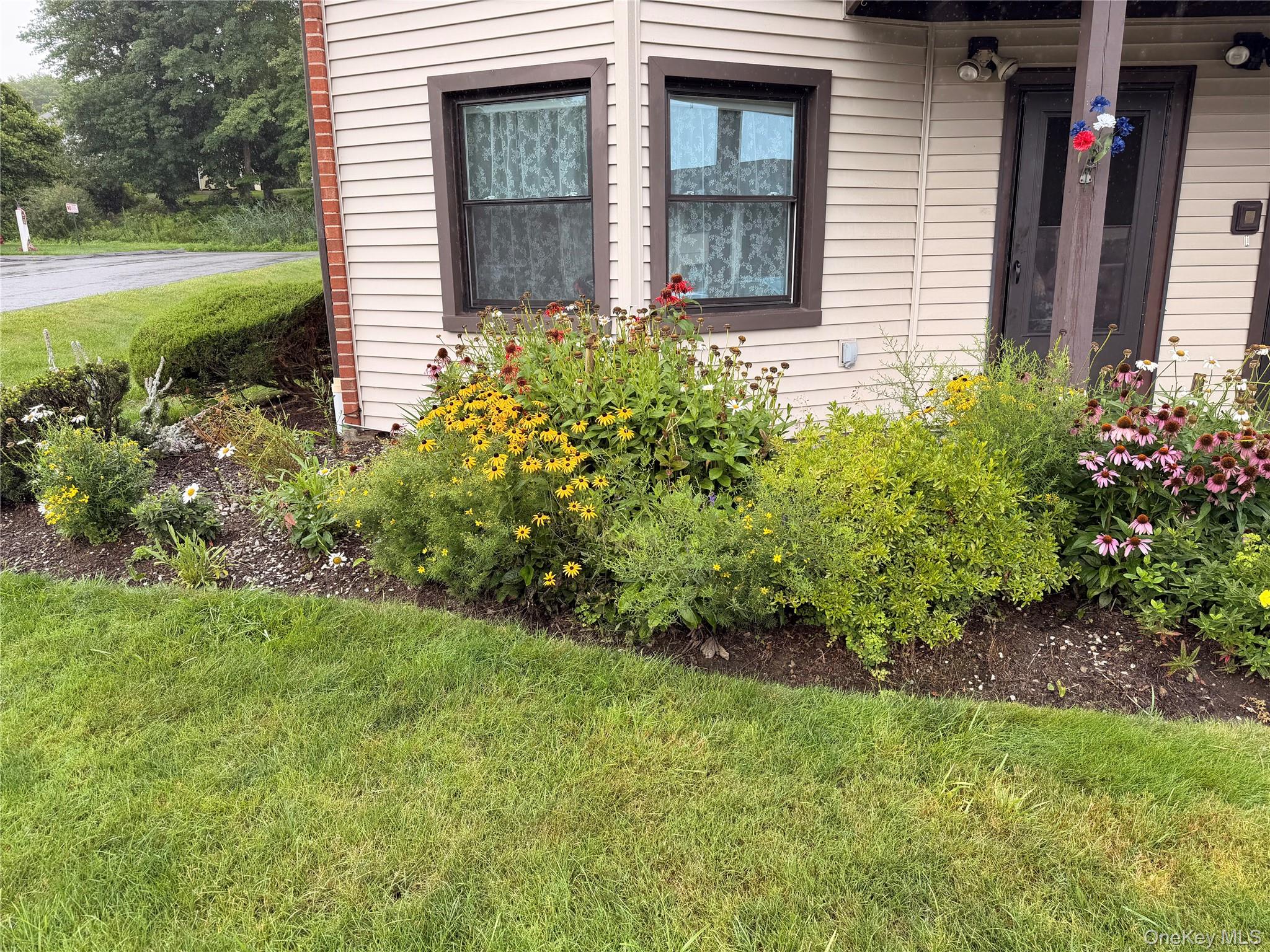 Photo 4 of this property