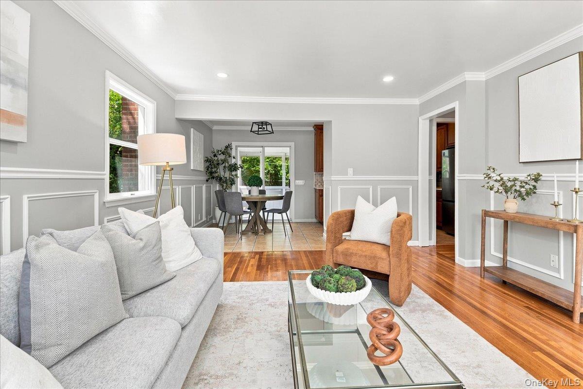 Photo 4 of this property