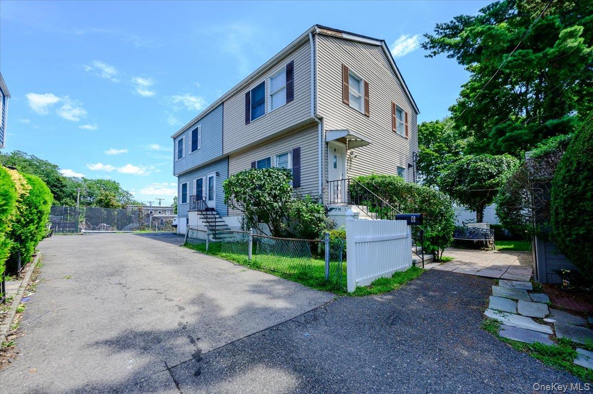 2 Units-6A features 2 bedroom, 2 baths w an EIK, deck off kitchen, 1st...
