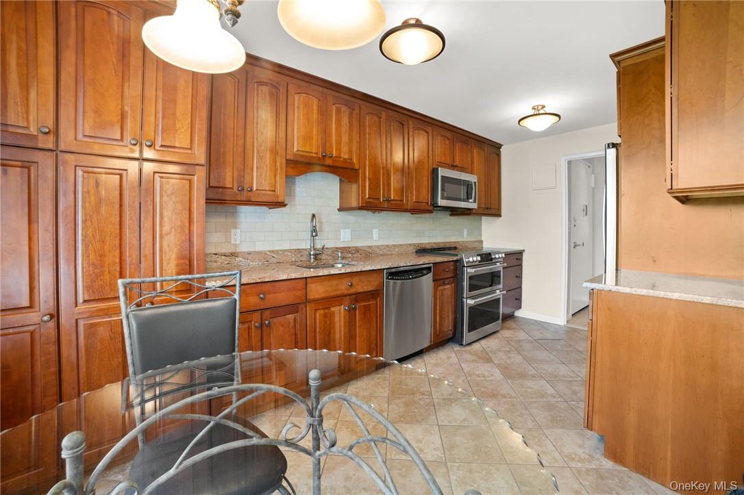 Photo 4 of this property