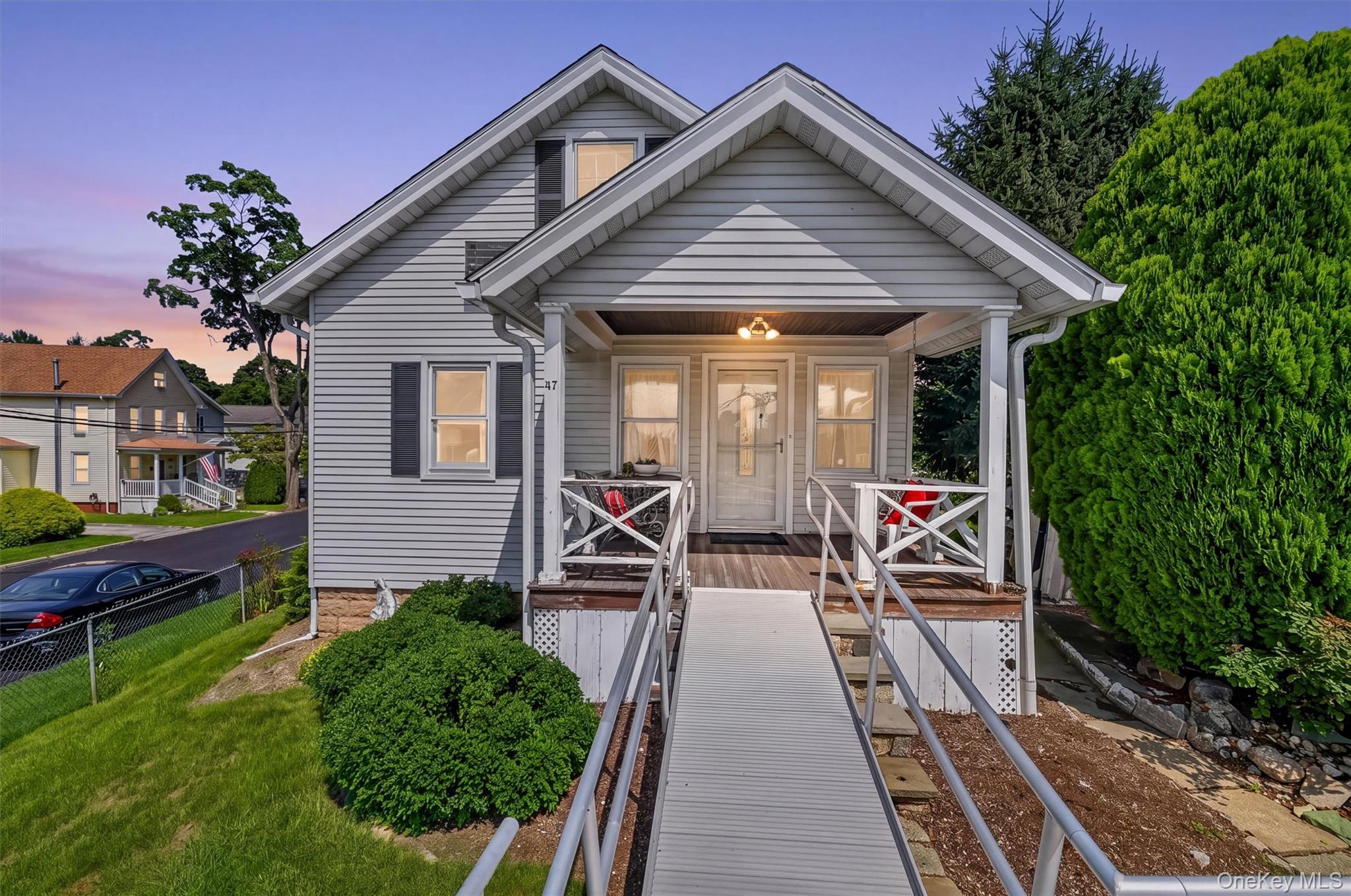 Value, versatility, and charm come together in beautiful Rye Brook! Th...