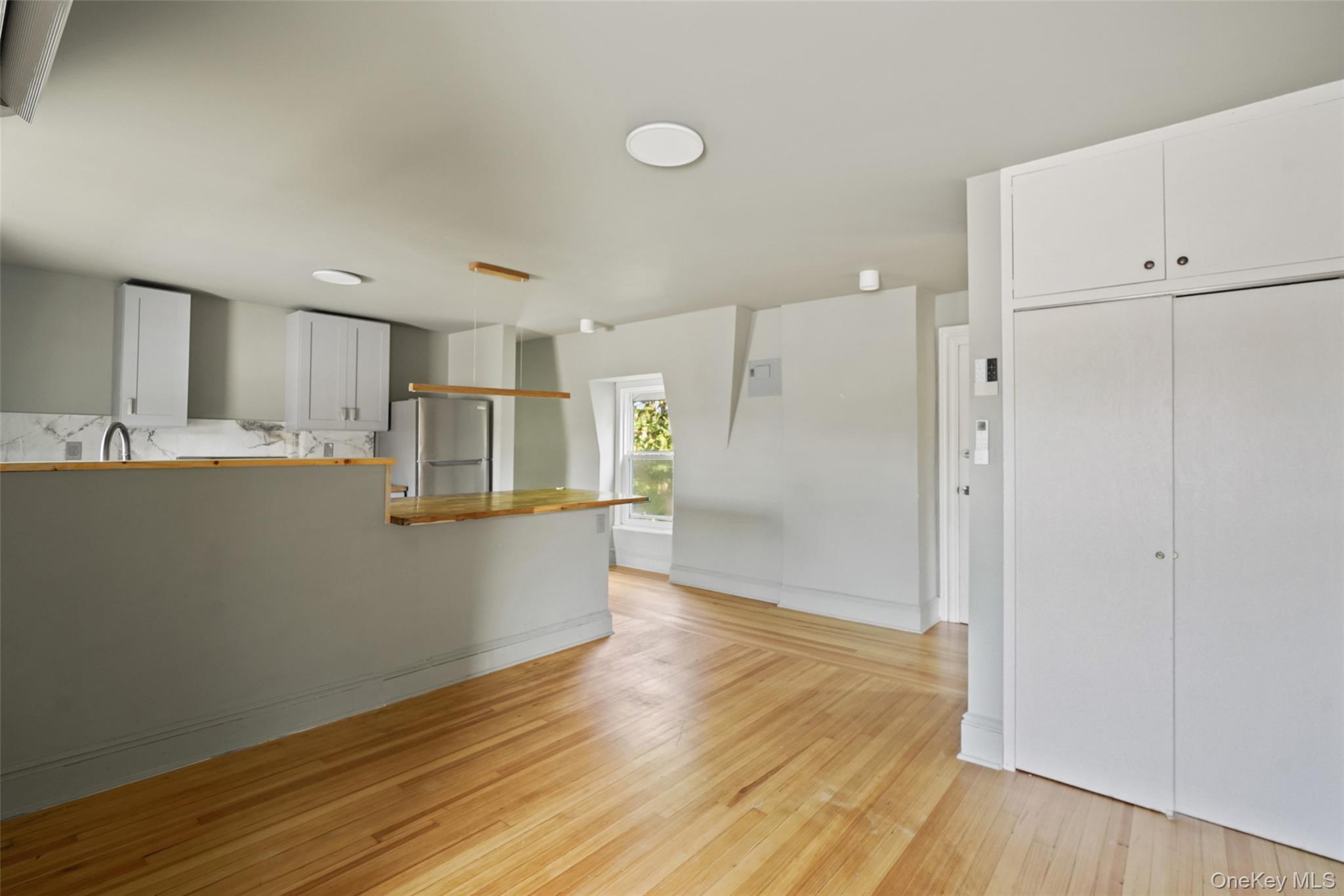 Photo 7 of this property