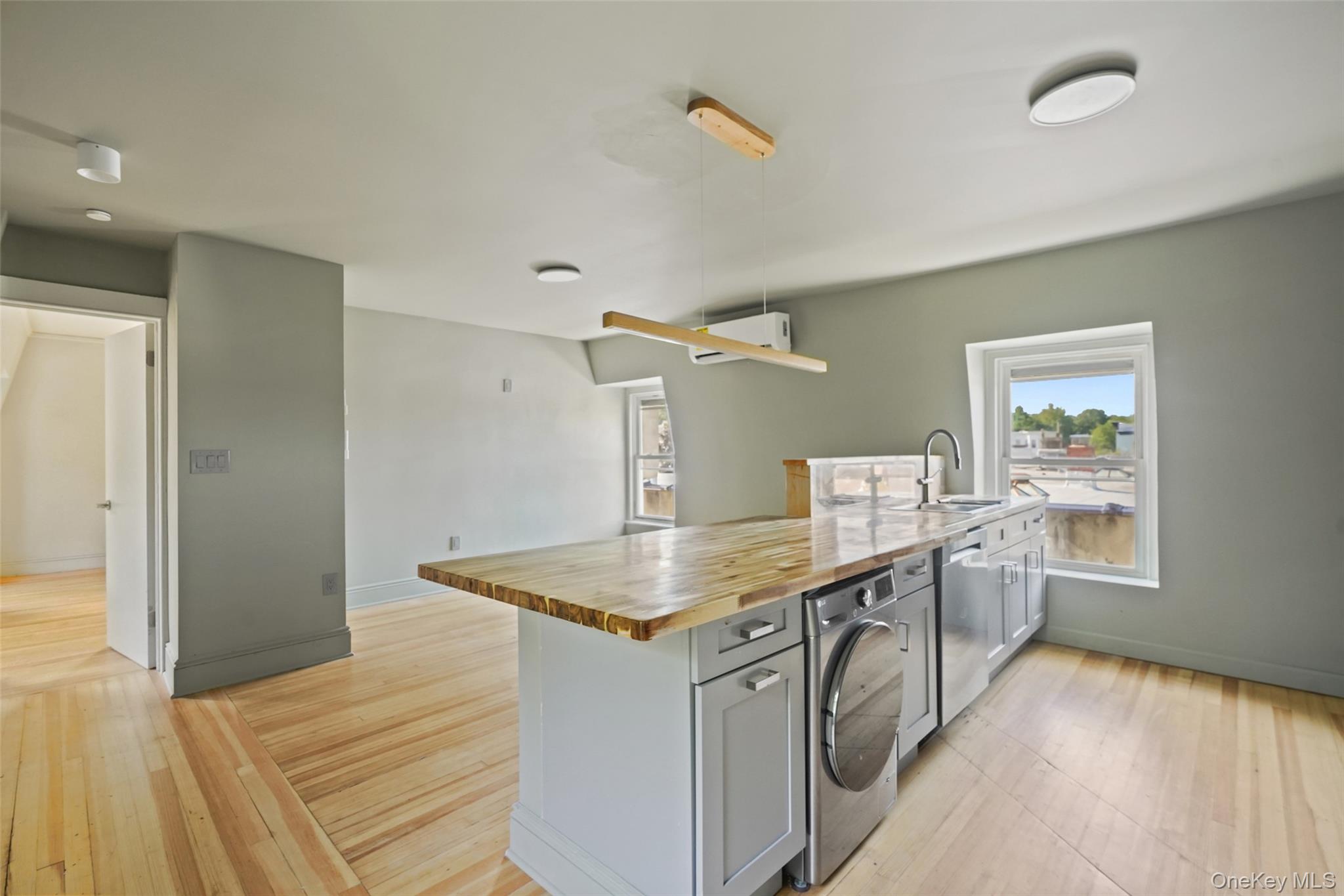 Photo 9 of this property