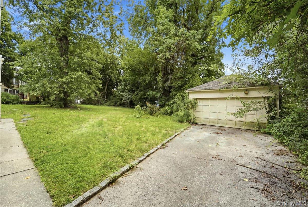 Photo 8 of this property