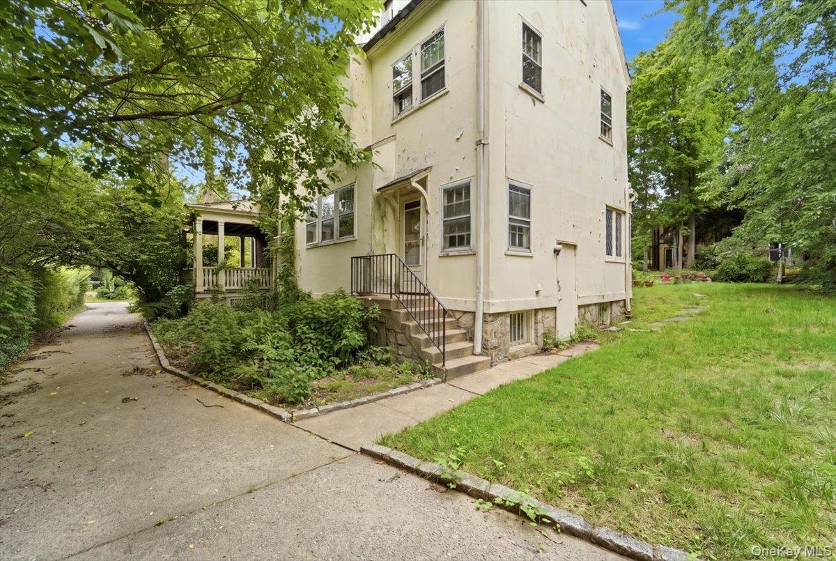 Photo 6 of this property