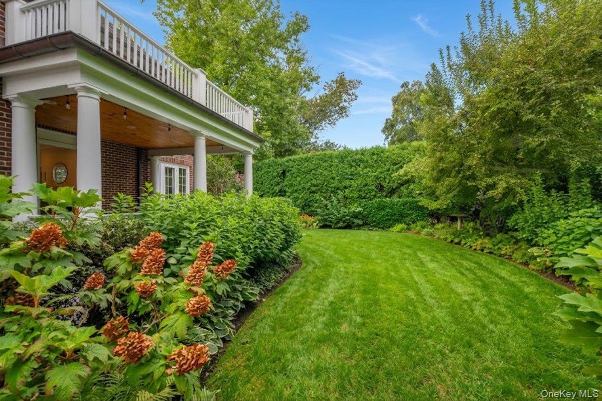 Photo 32 of this property