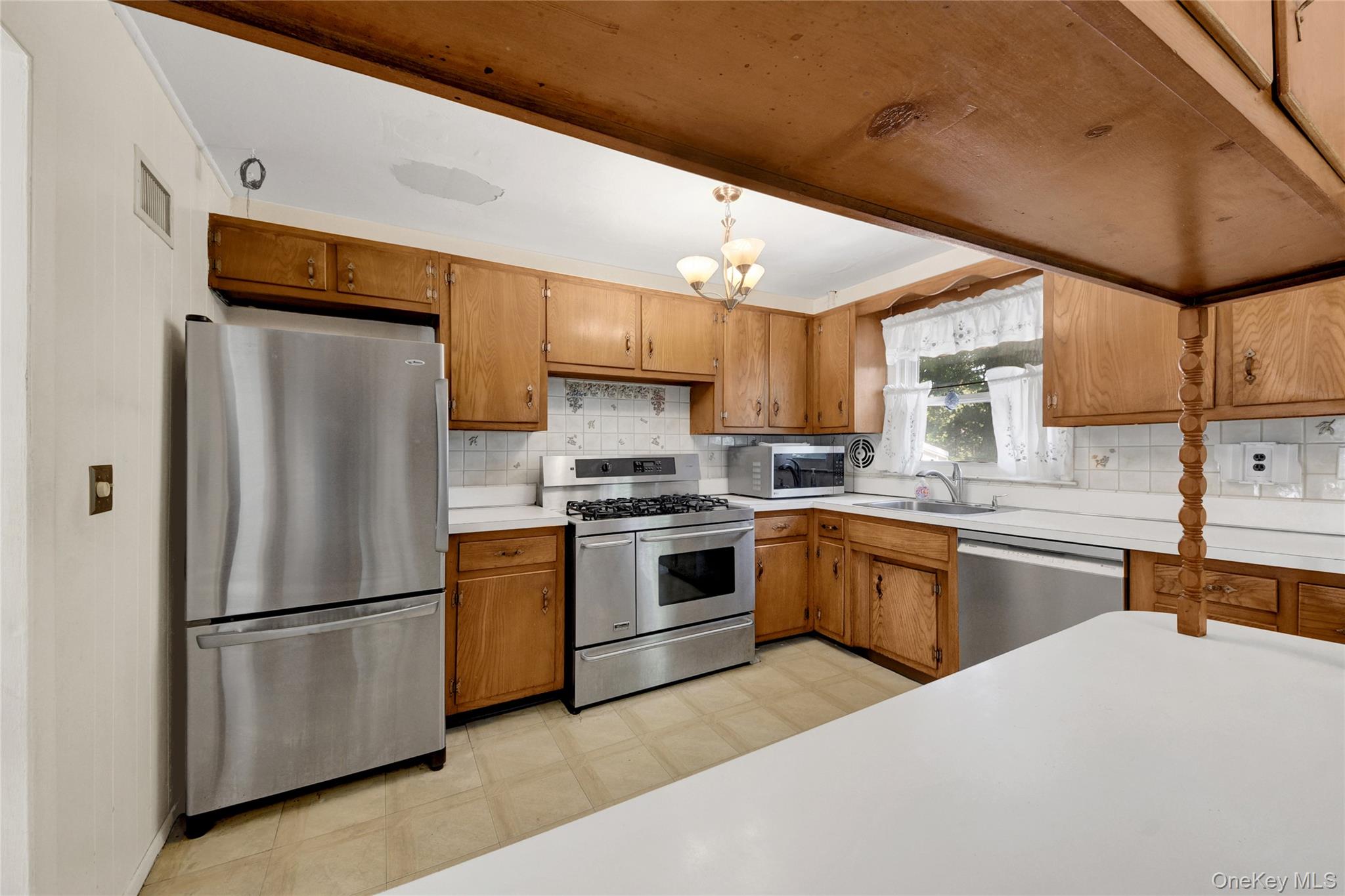 Photo 11 of this property