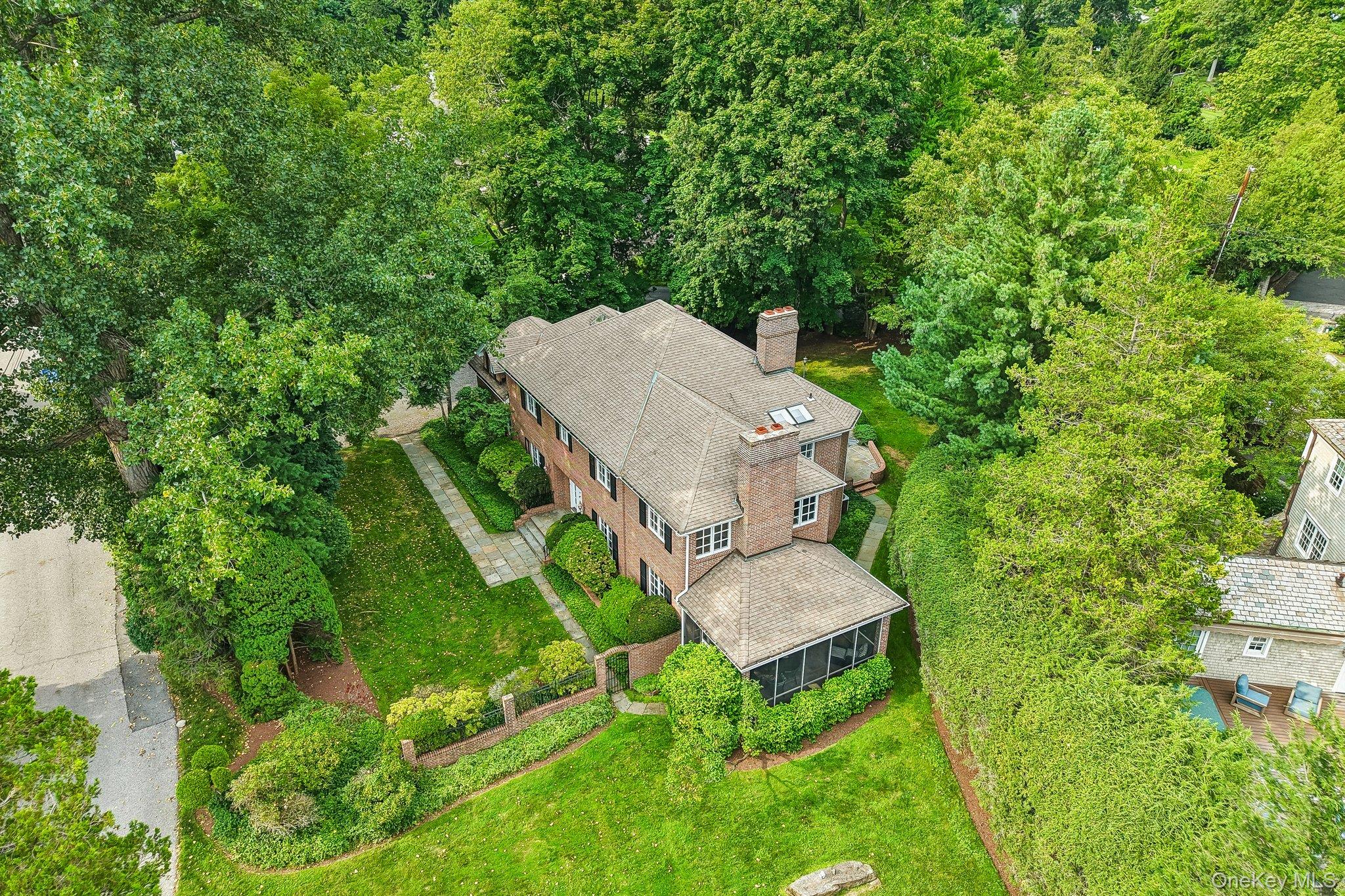 Photo 8 of this property