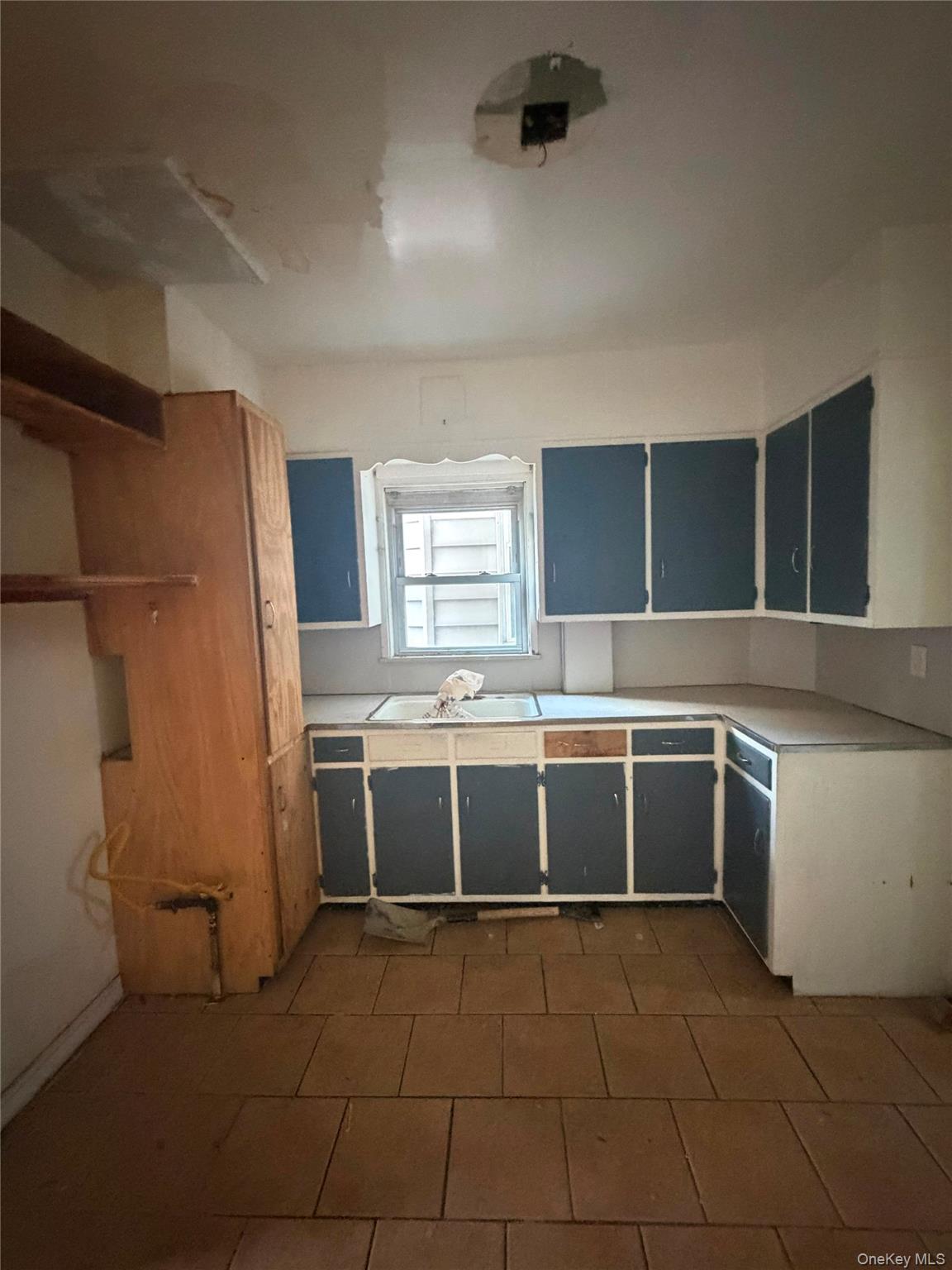 Photo 5 of this property