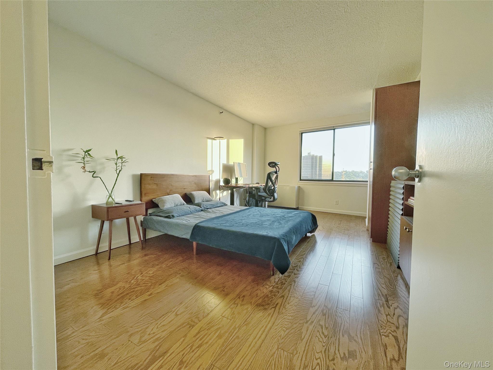 Photo 4 of this property