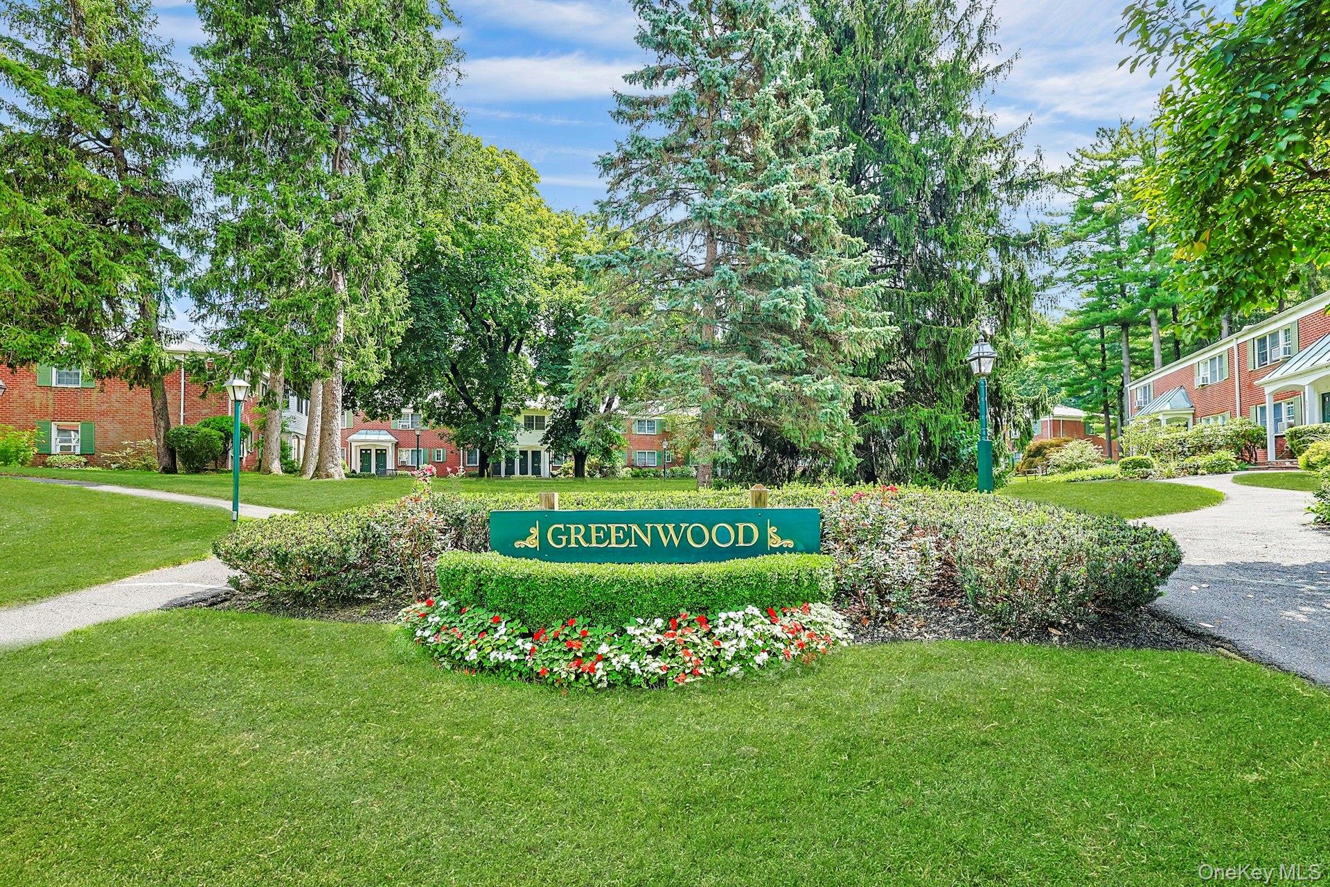 Easy Living in the Heart of Pleasantville!

Welcome to this beautiful...