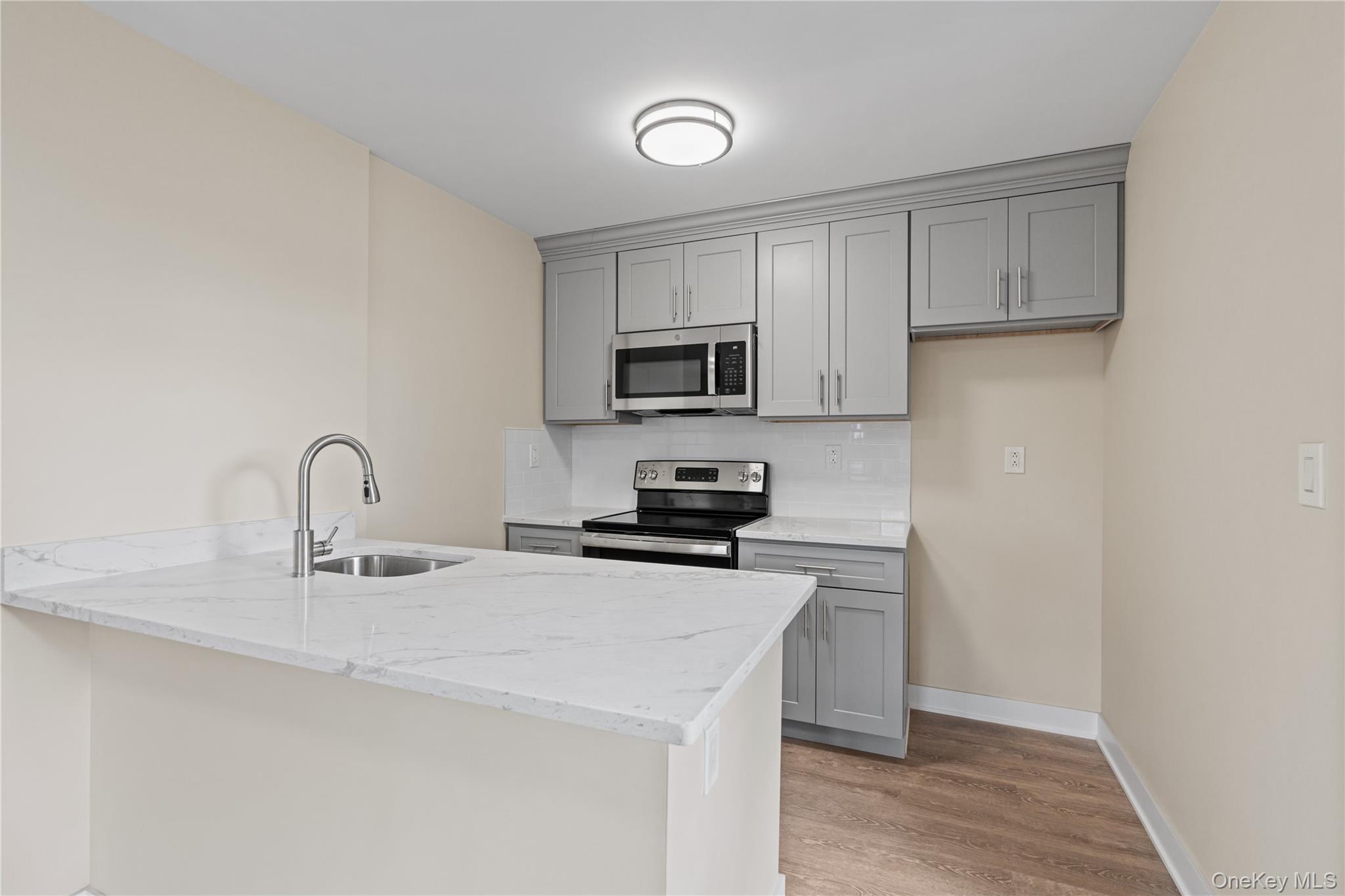Photo 4 of this property
