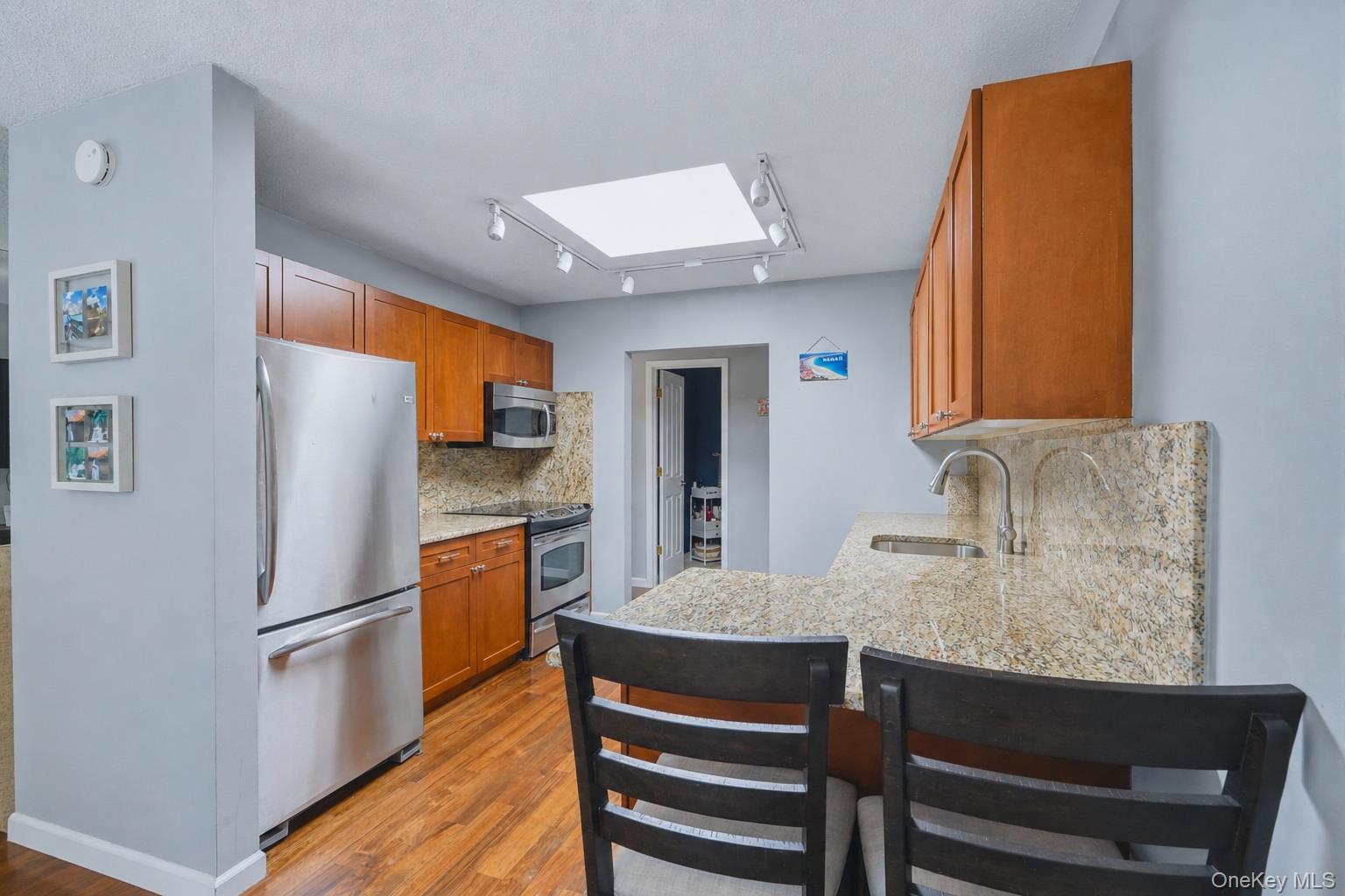 Photo 4 of this property