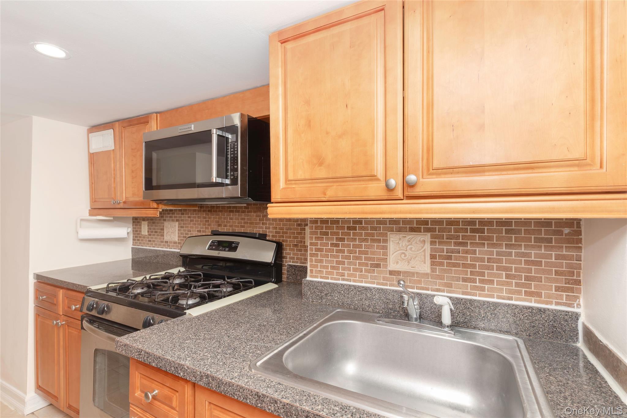 Photo 4 of this property