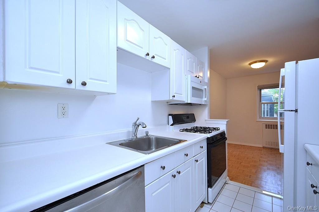 Photo 3 of this property