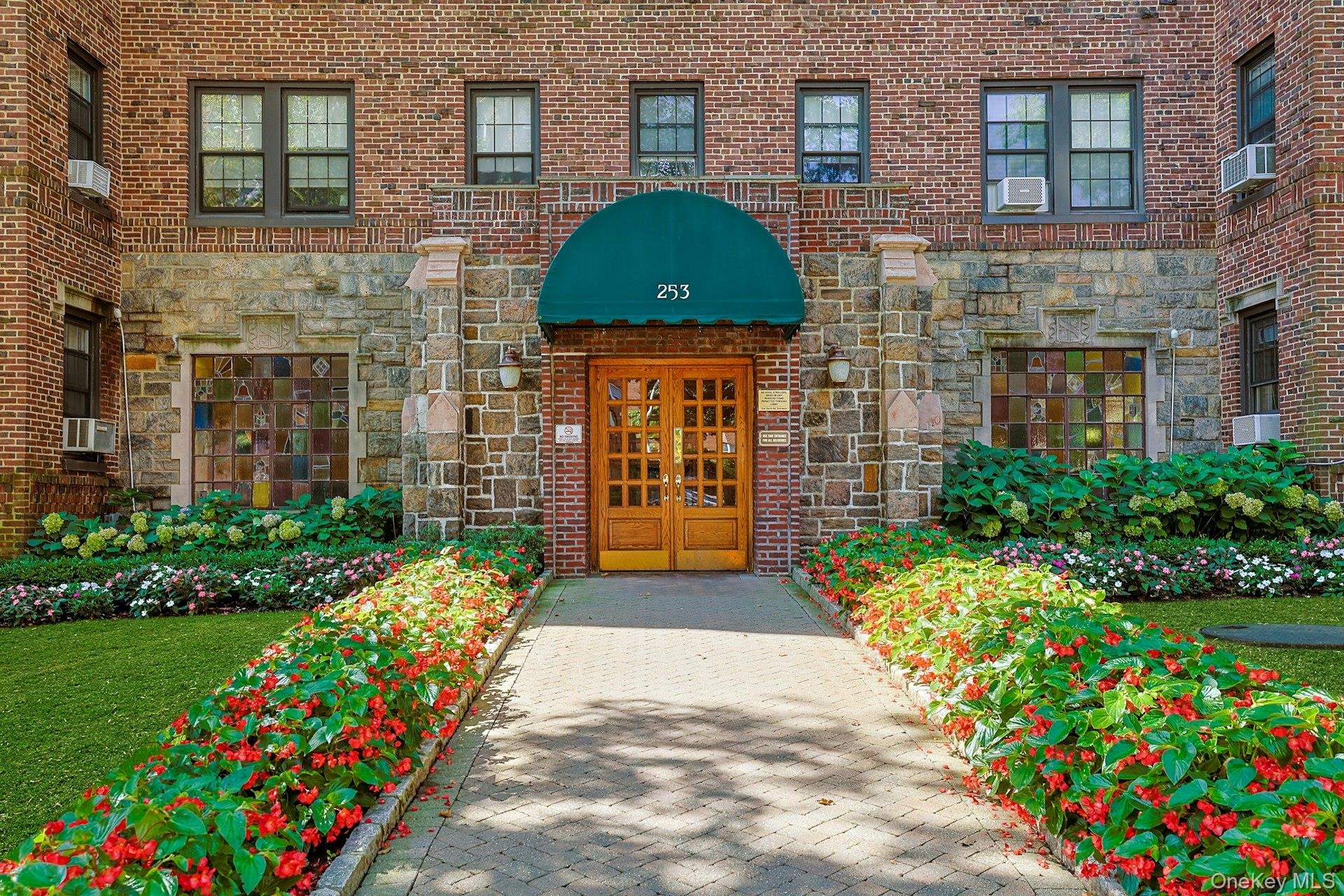 RARE opportunity to own a Tastefully RENOVATED Studio in the Buckingha...