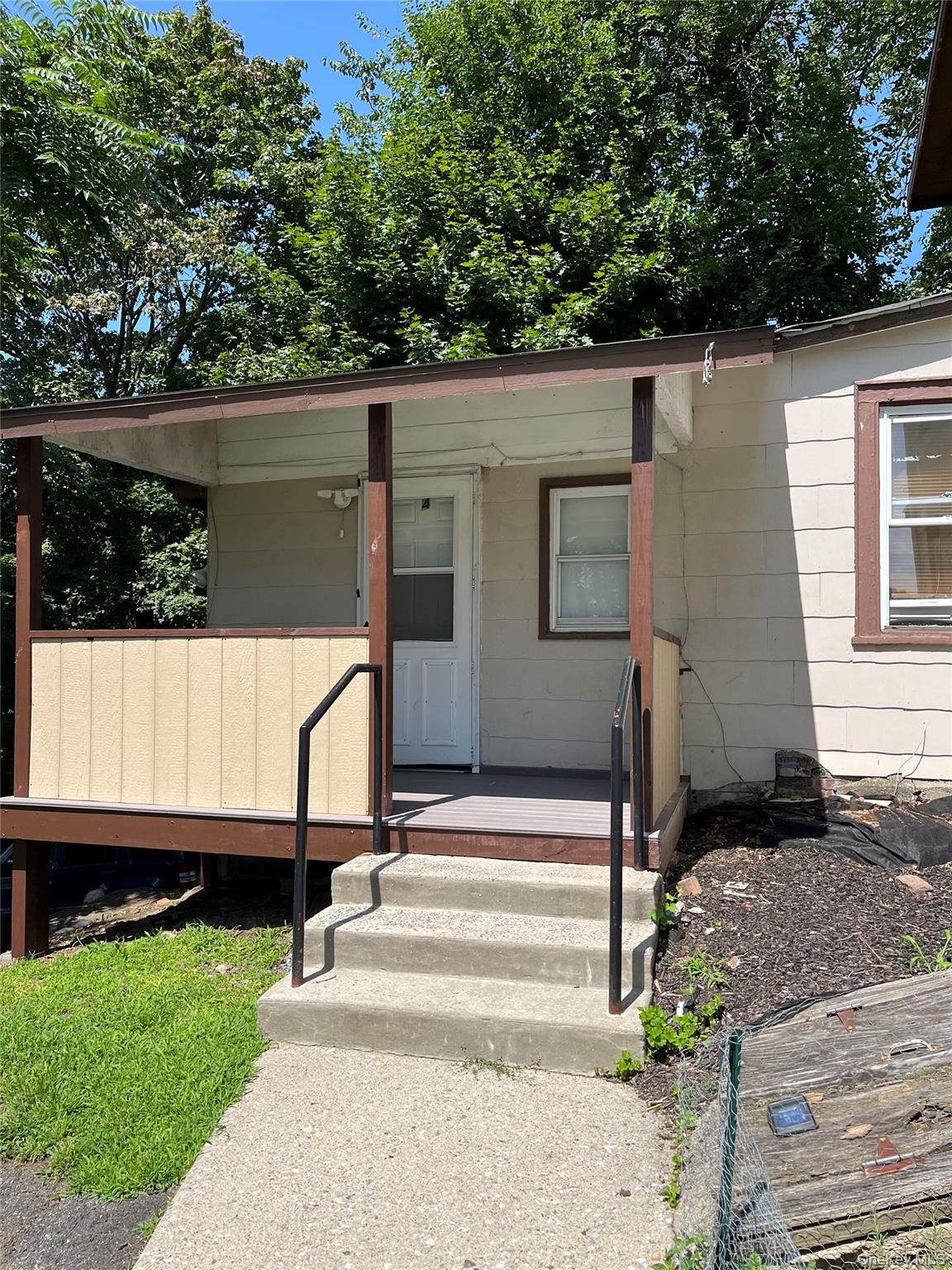 Photo 4 of this property