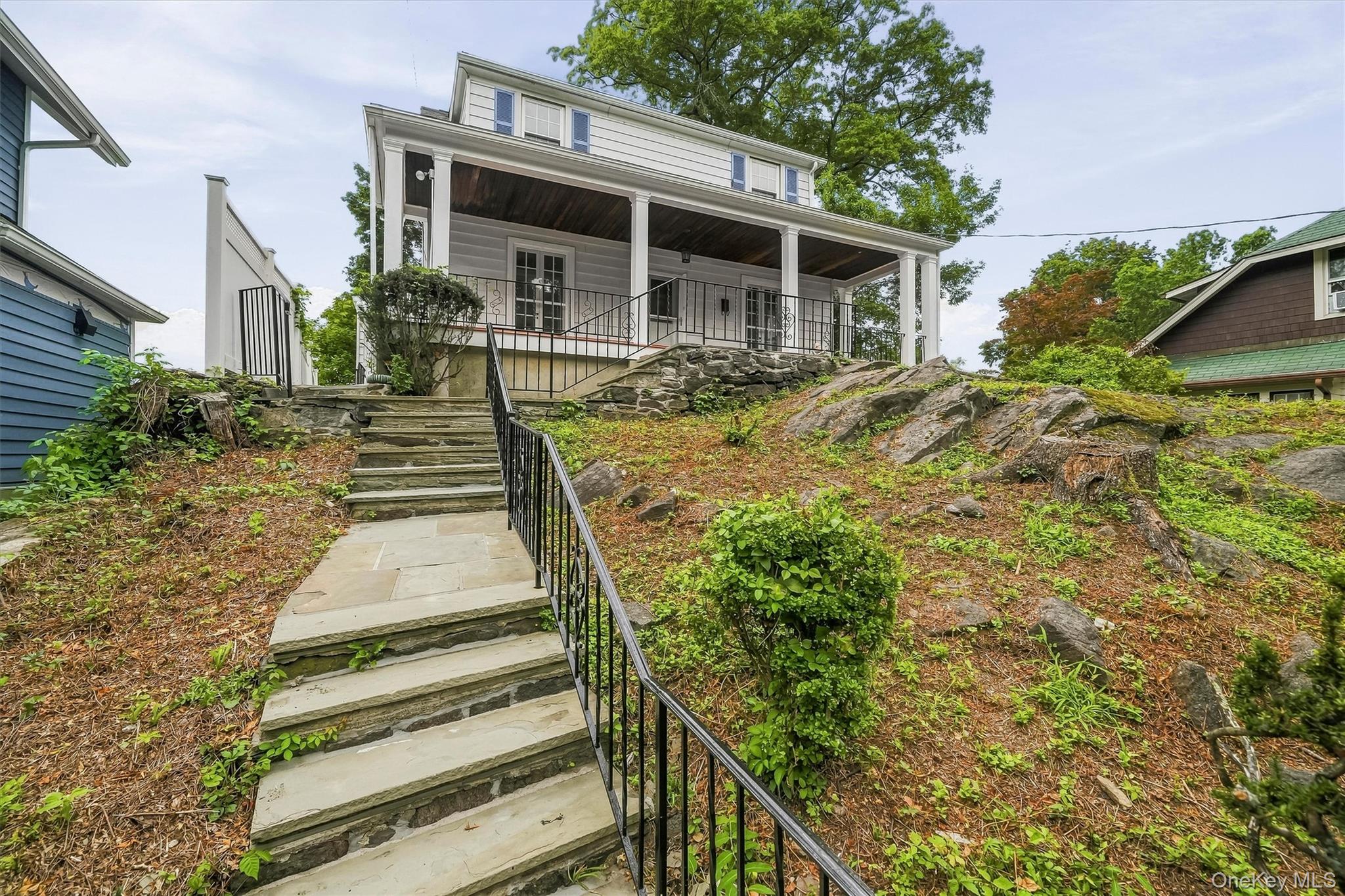 Photo 4 of this property