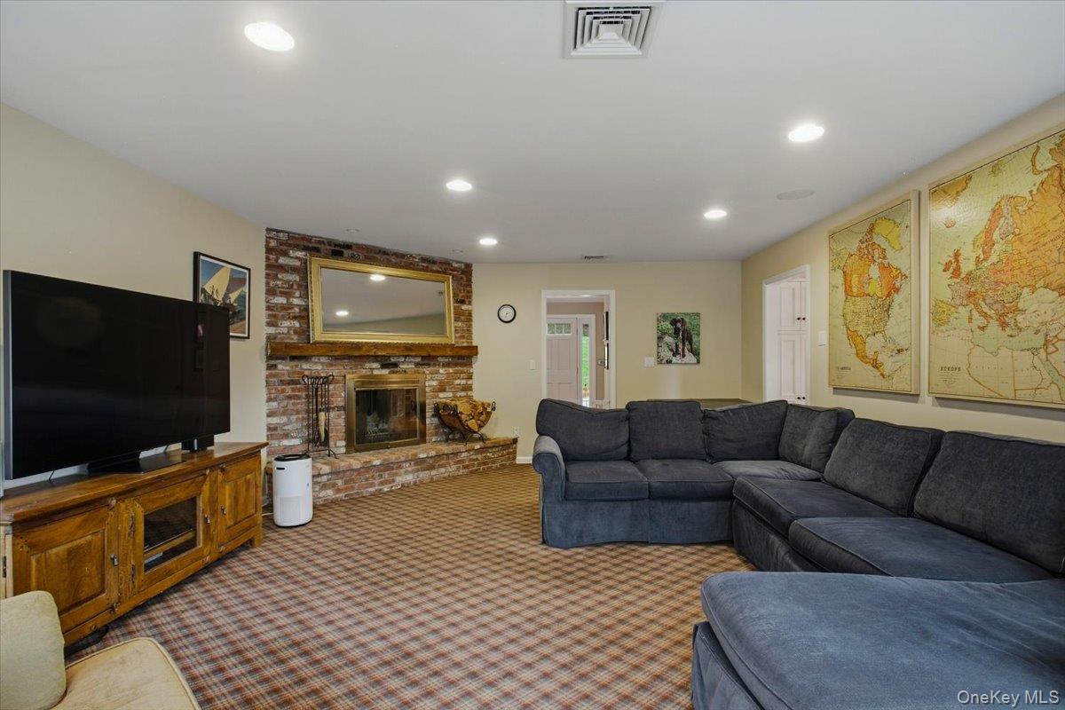 Photo 9 of this property