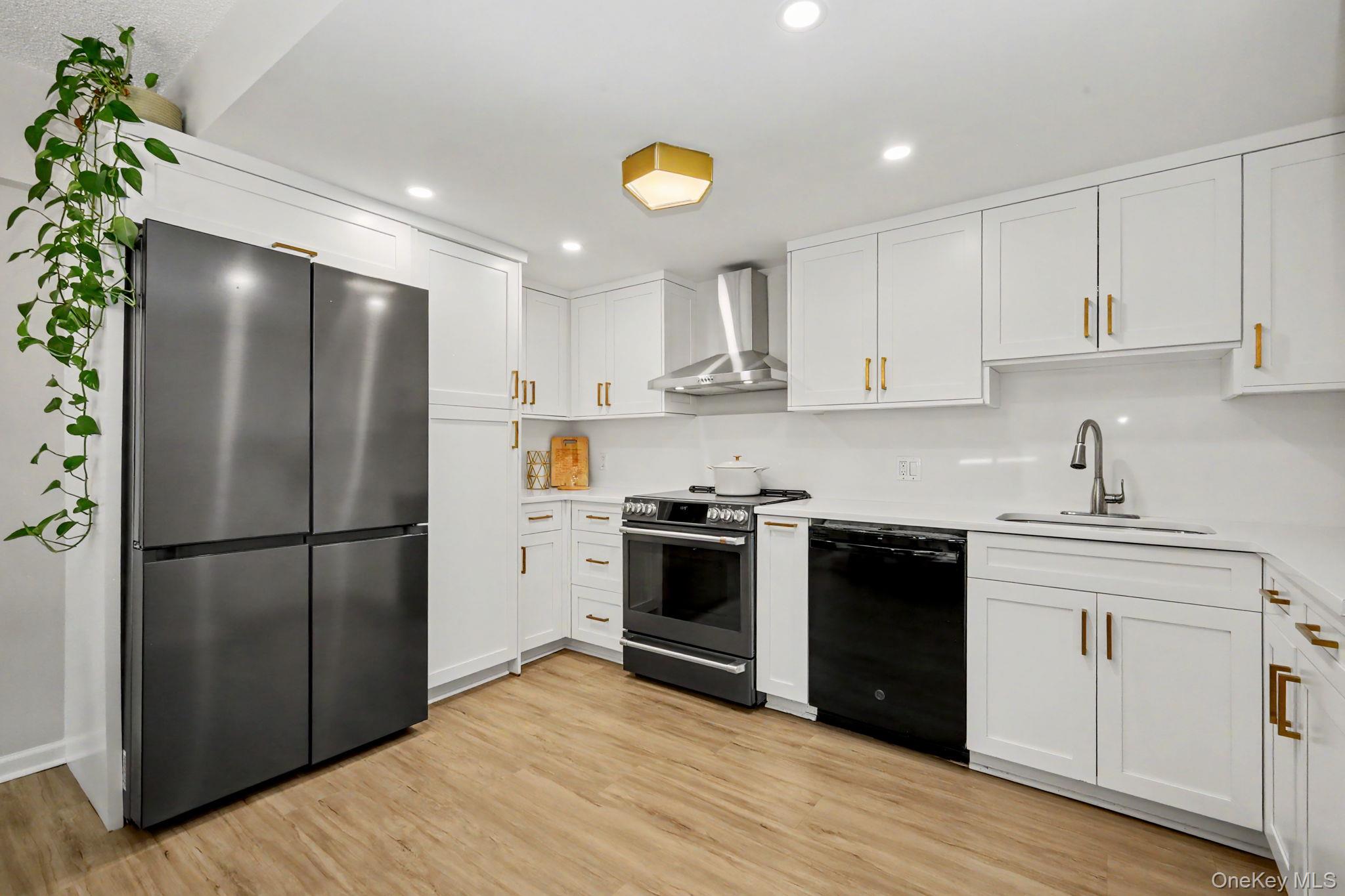 Photo 7 of this property