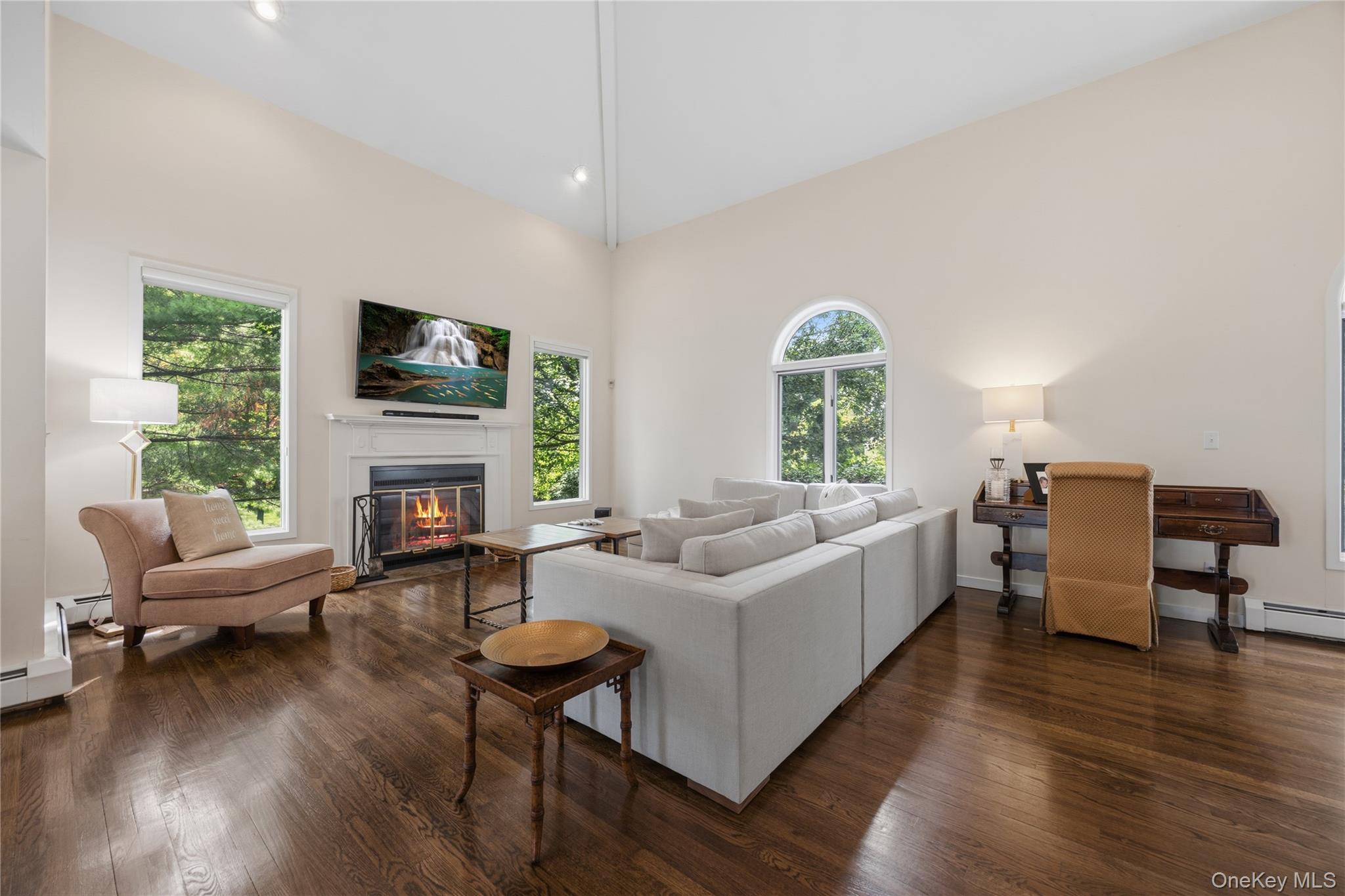 Photo 4 of this property