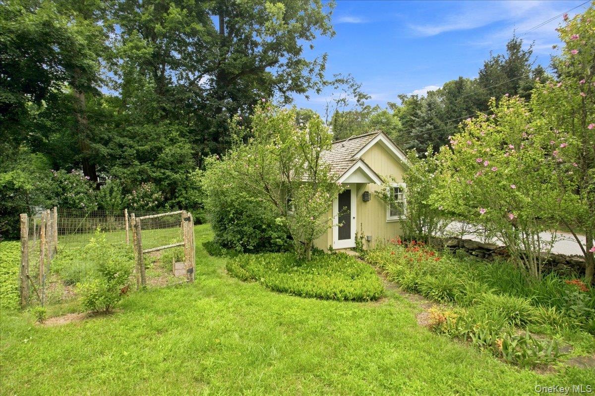 Photo 6 of this property