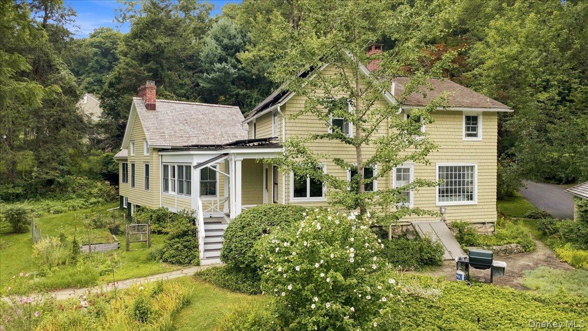Photo 8 of this property