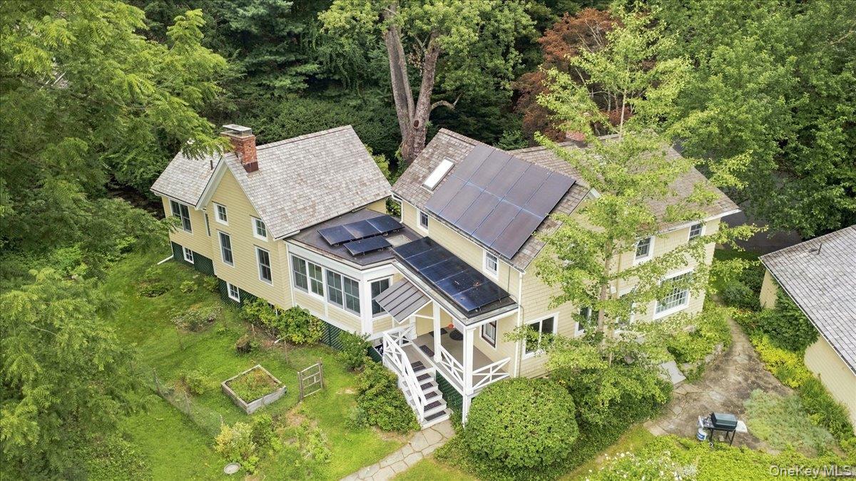 Photo 11 of this property